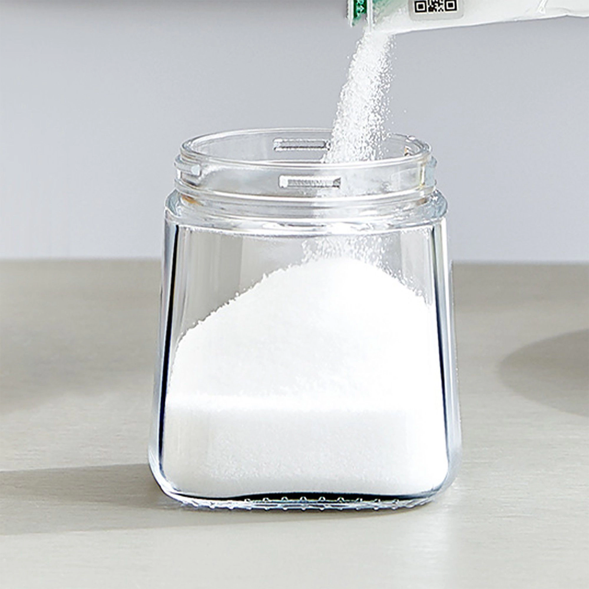 Alilang Women Glass Seasoning Jar with Spoon, Lid and Easy-Grip Handle