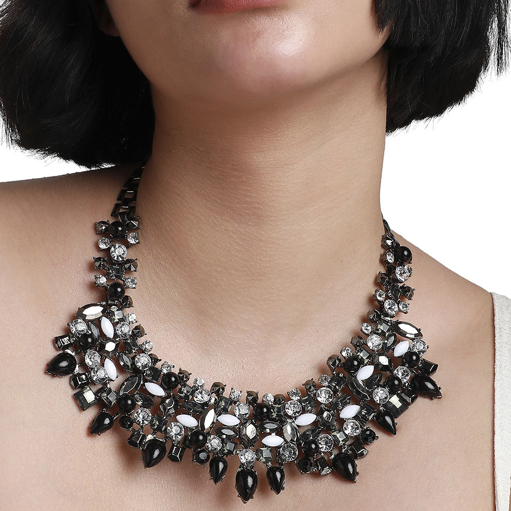 SOHI Women's Onyx Black Party Statement Necklace