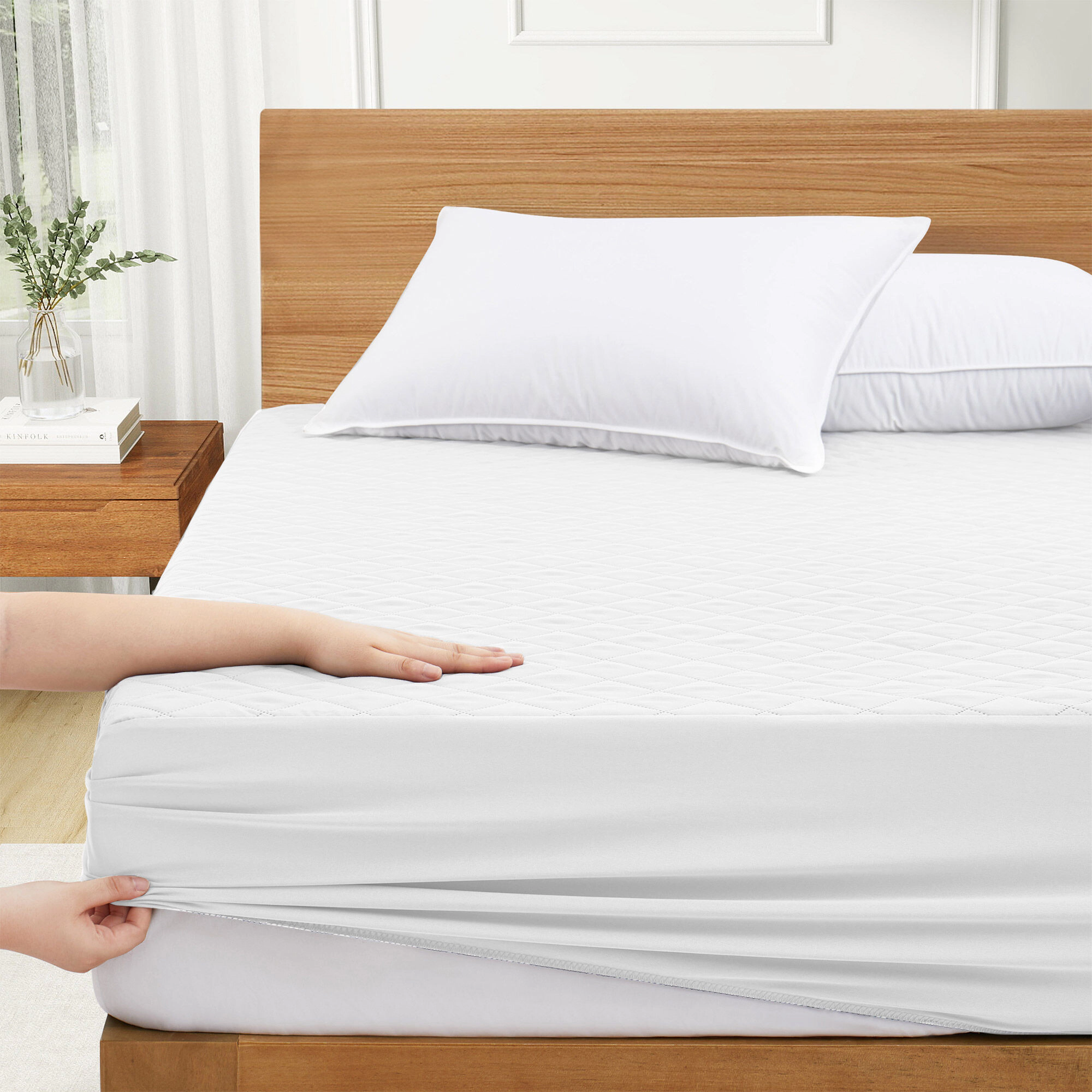PEACE NEST Waterproof Down Alternative Mattress Protector