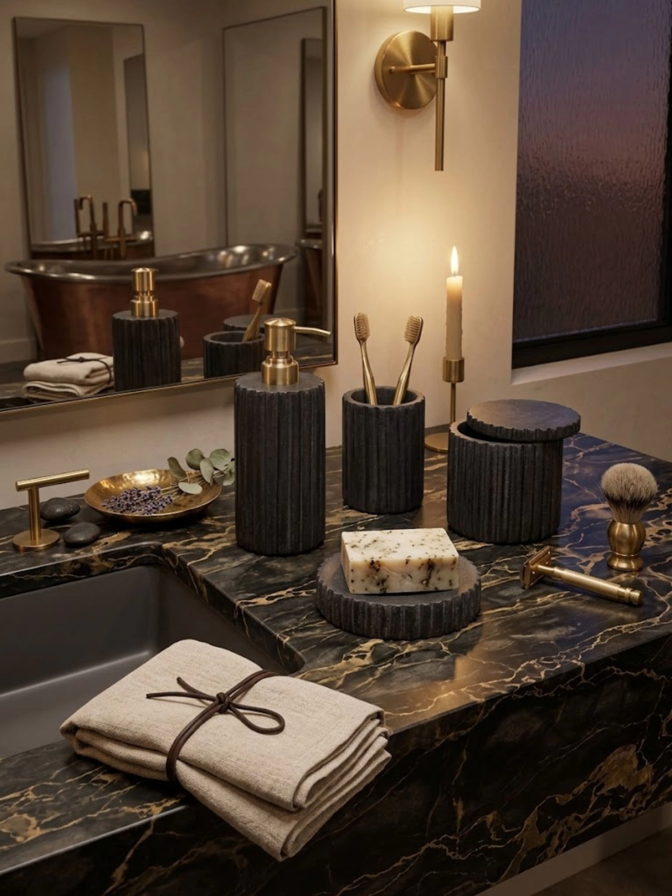 GAURI KOHLI Roksana White Marble Bath Accessories