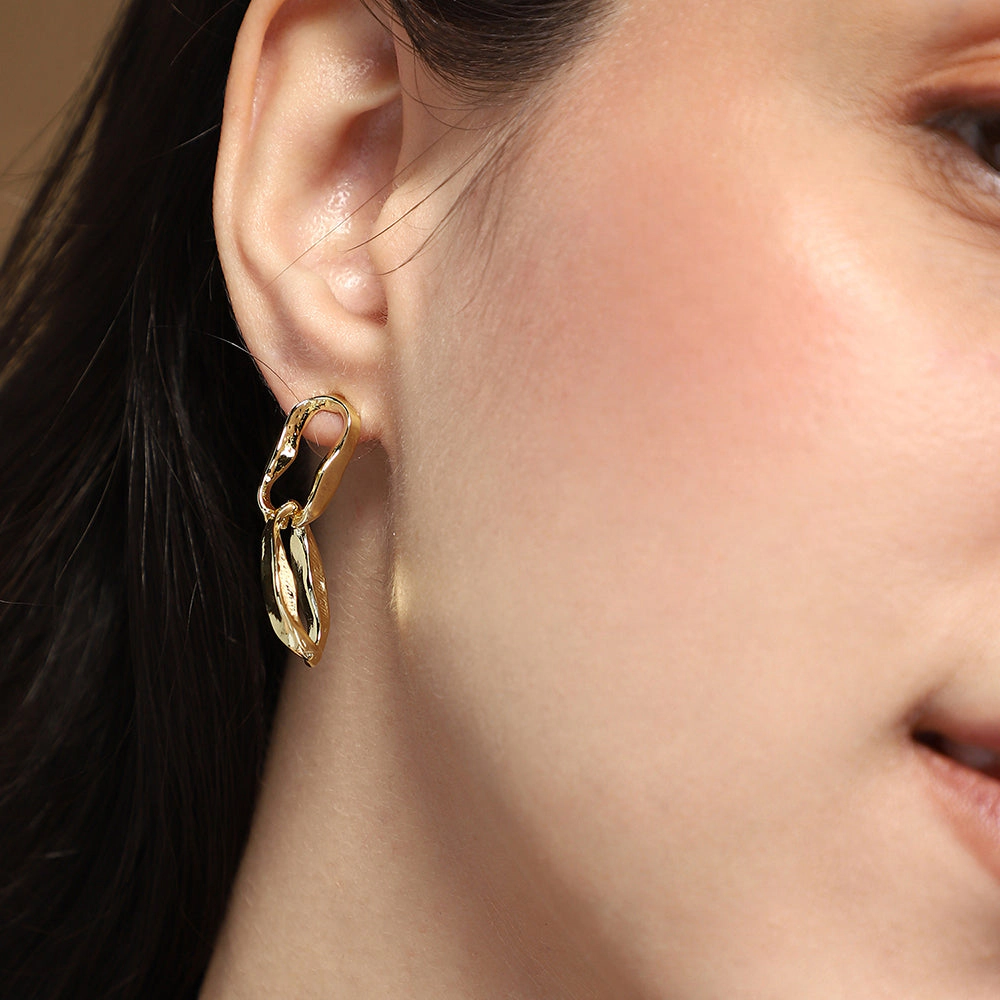 SOHI Women's The Hollow-Shell Drop Earrings - California Gold