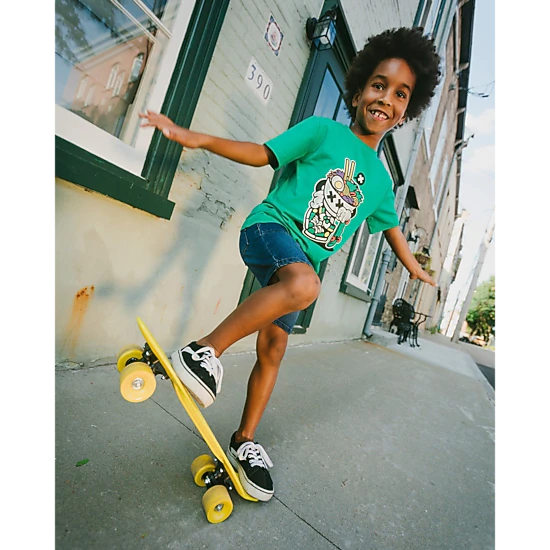 Deux par Deux Boys Organic Cotton Jersey Noodle and Skate Graphic Print T-Shirt