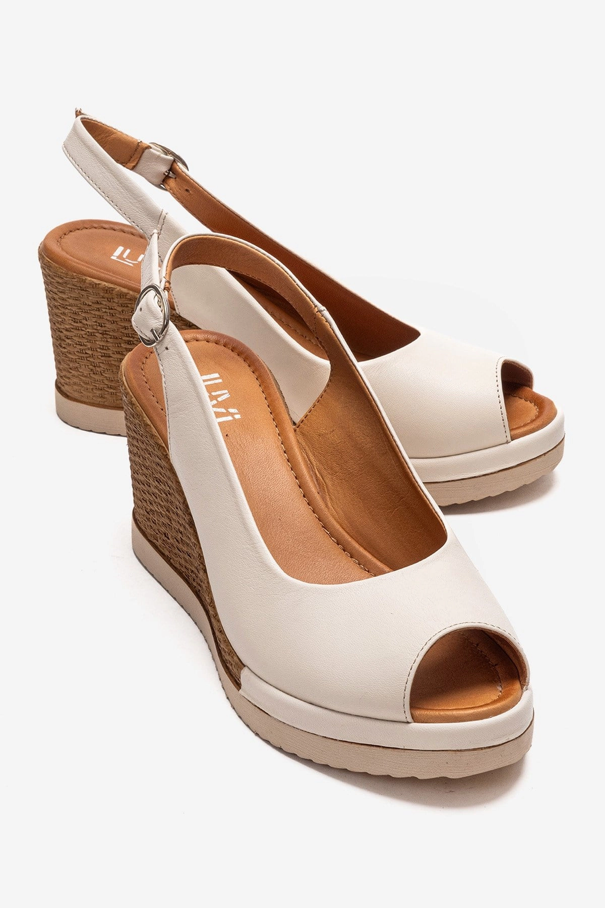 Forever & Always Womens Helina Leather Wedge Sandals