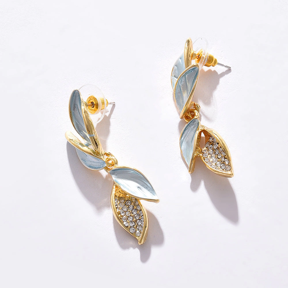 SOHI Women's Blue Gold Plated Designer Drop Earrings