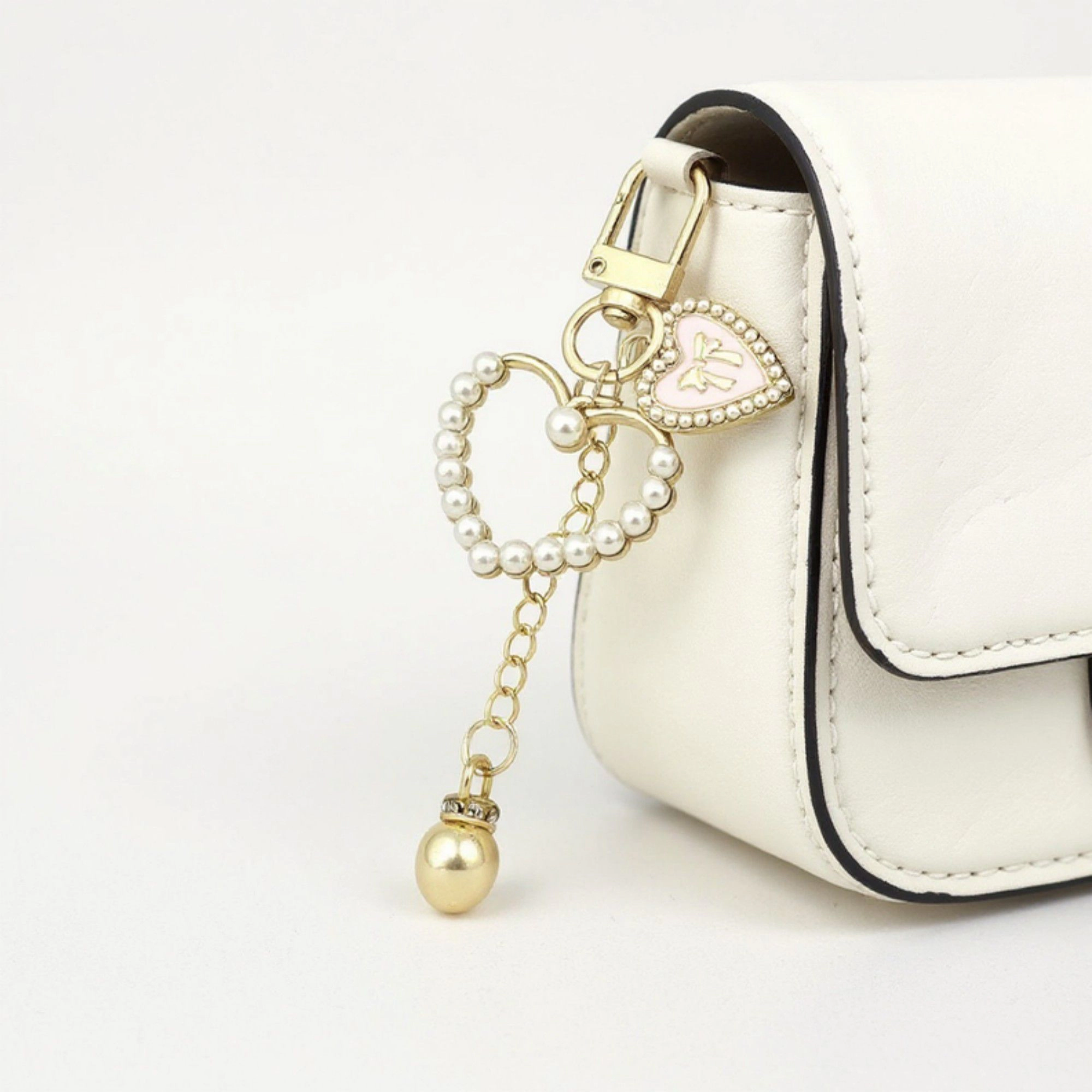 Alilang Women's 3-Piece Pearl Heart Valentine Charm Keychain with Gold Chain and Enamel Accent