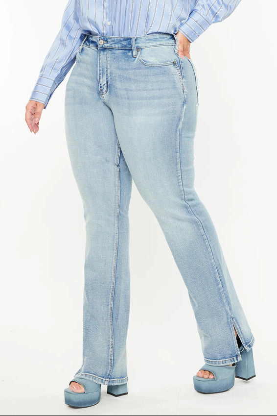 Kancan Women's Plus Mid Rise Y2k Bootcut Jeans Doreen