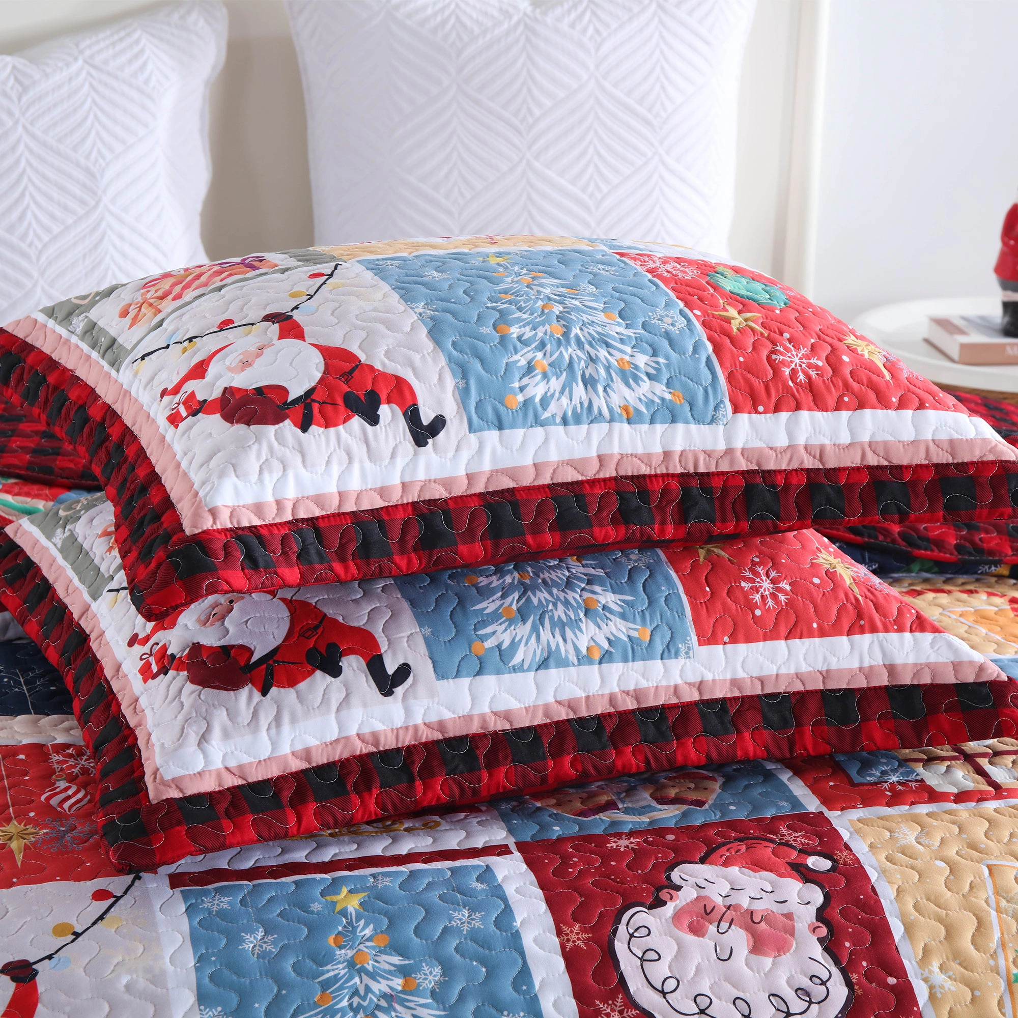 MarCielo 3 Piece Christmas Quilt Set, Santa Plaid Bedspread Set