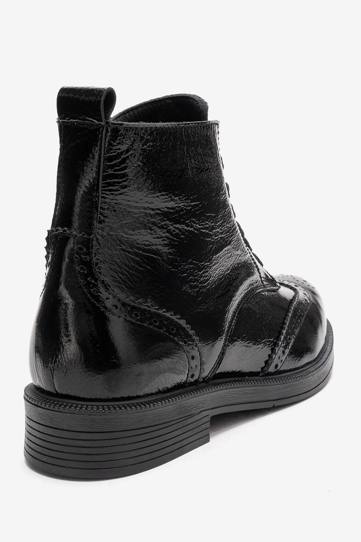 Forever & Always Womens Nelvy Leather Boots