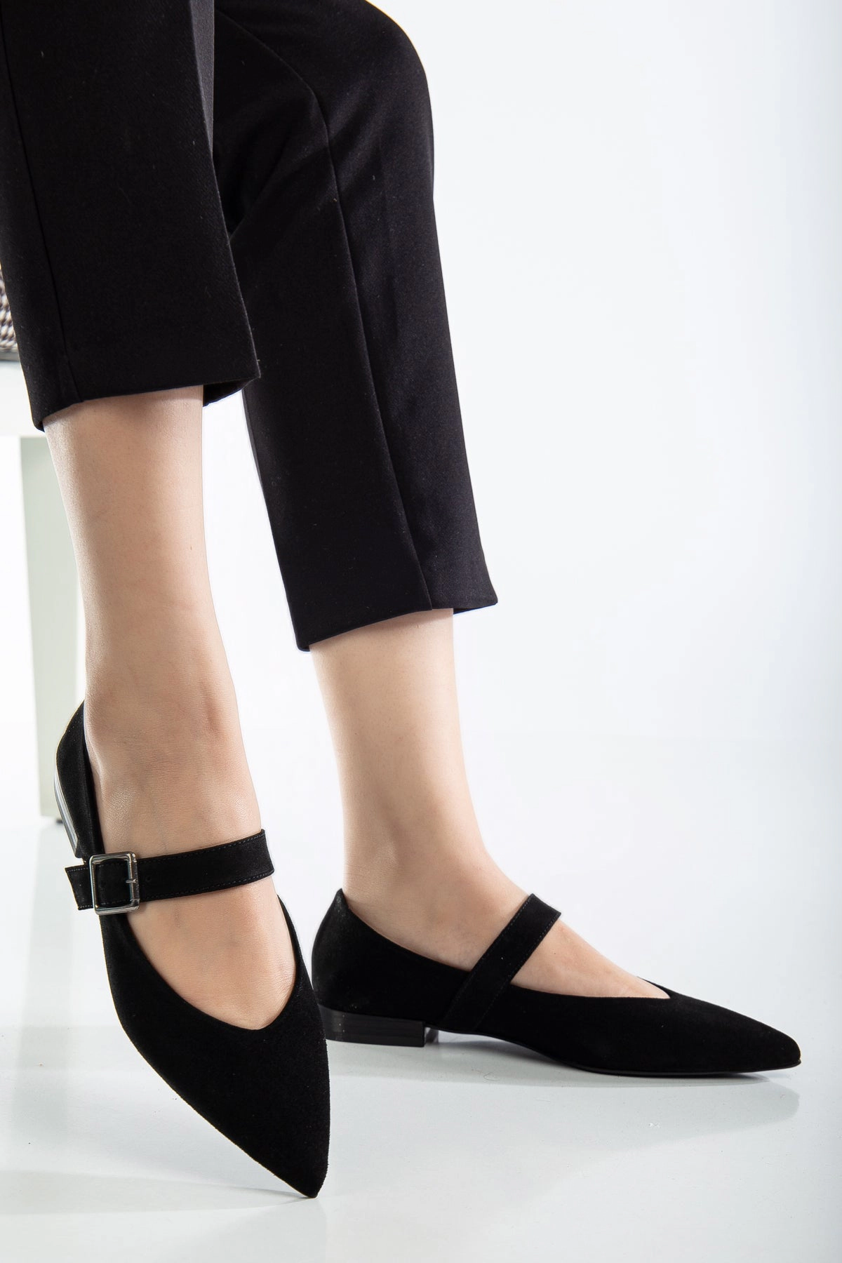 Forever & Always Womens Willow Leather Mary Jane Flats