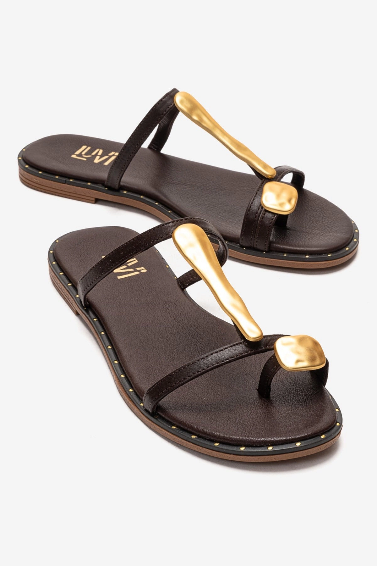 Forever & Always Womens Tessa Leather Thong Sandals
