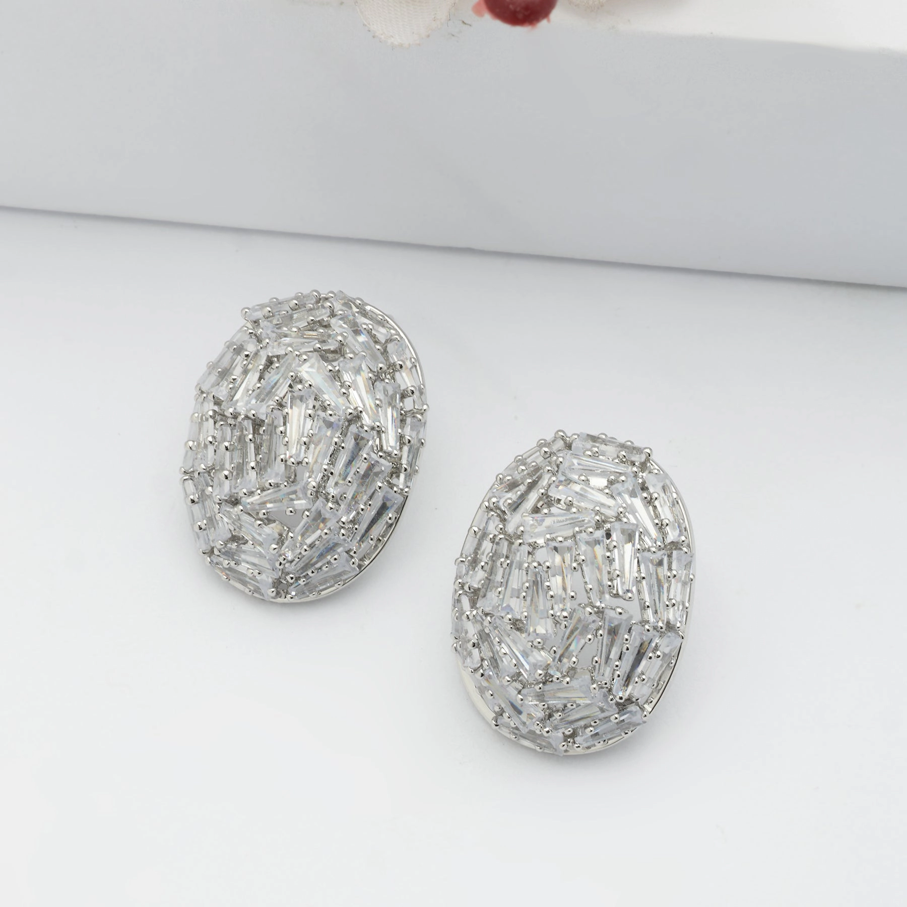 AGP PARIS Womens Baguette Stud Earrings