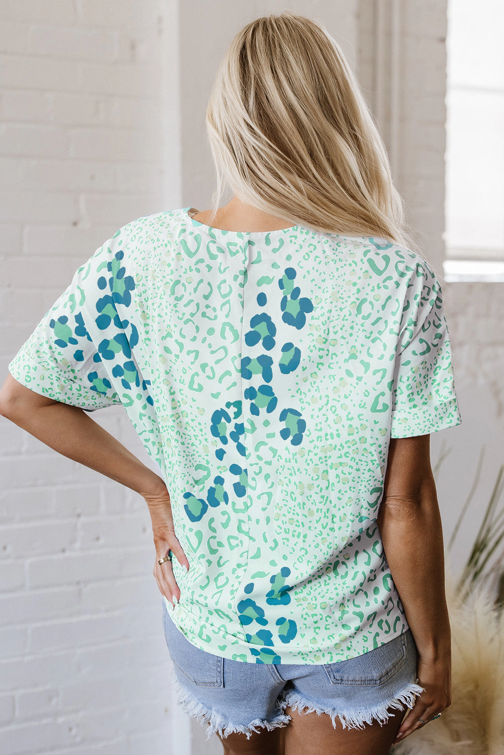 Threaded Pear Women's Azalea Print Short Sleeve Blouse
