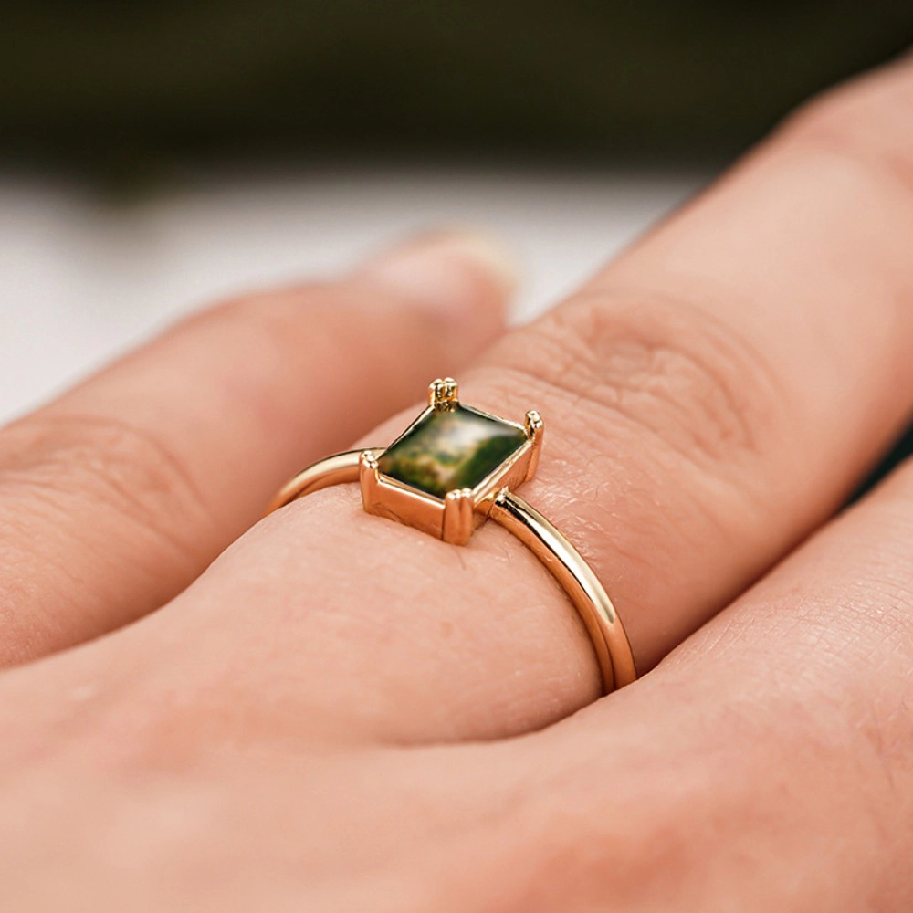 18K Gold Plated Elegant Jewelry with Unique Dark Green Inlay