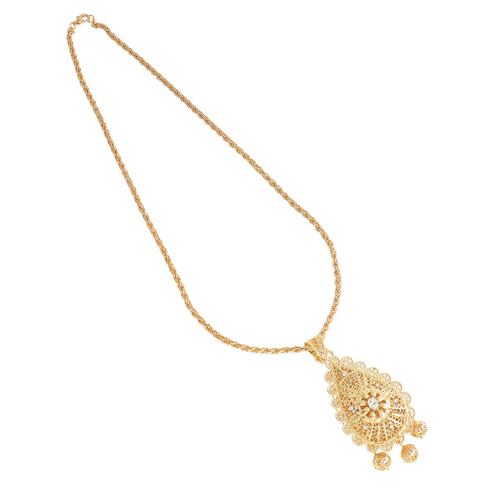SOHI Women's Gold Royal Pendant Necklace