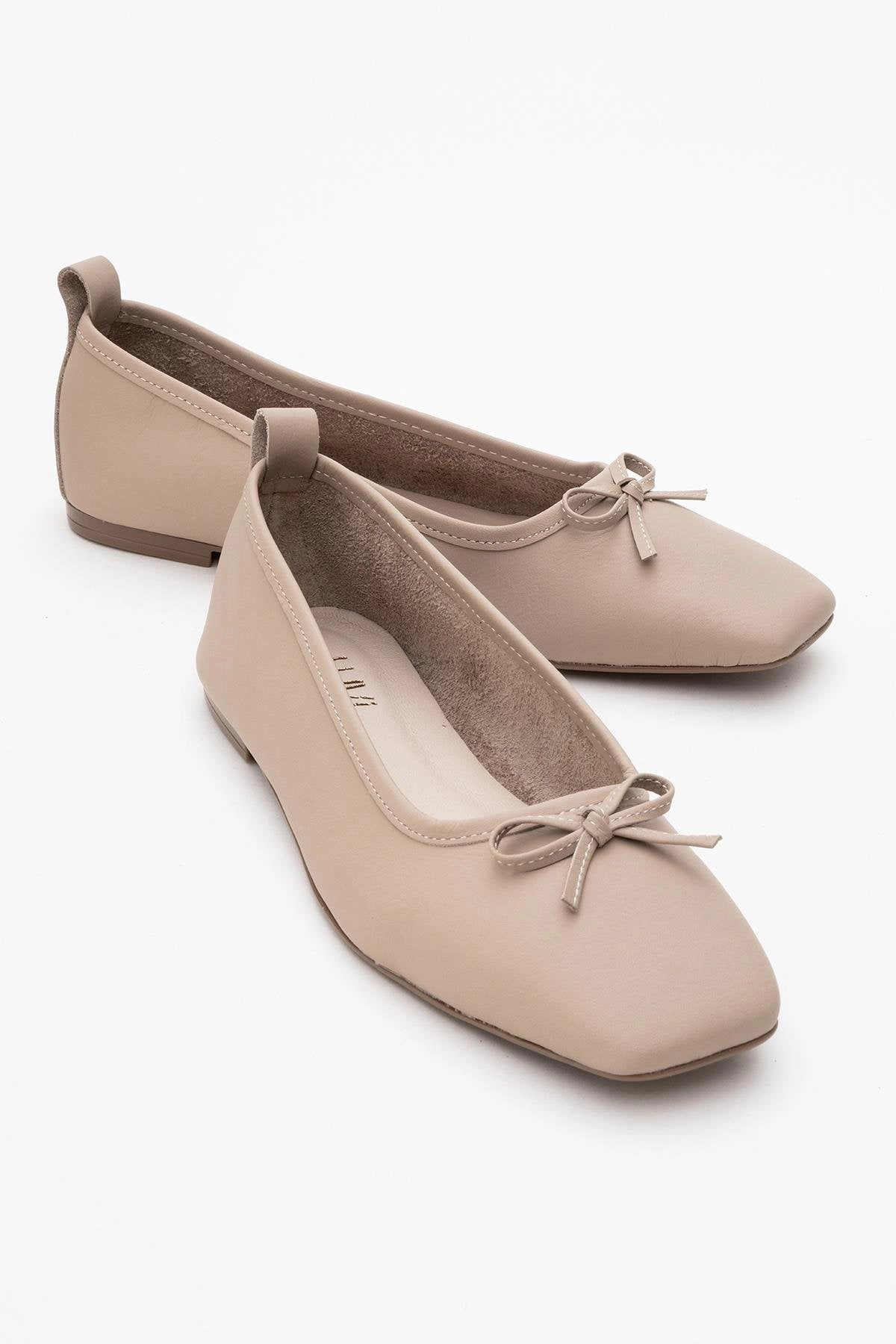 Forever & Always Womens Sosa Leather Ballet Flats