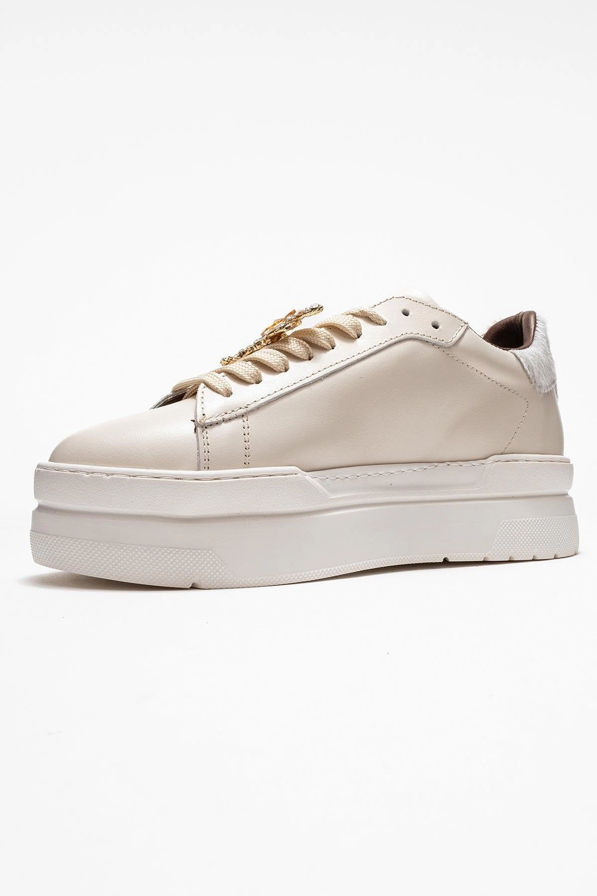 Forever & Always Womens Laren Leather Buckle Sneakers