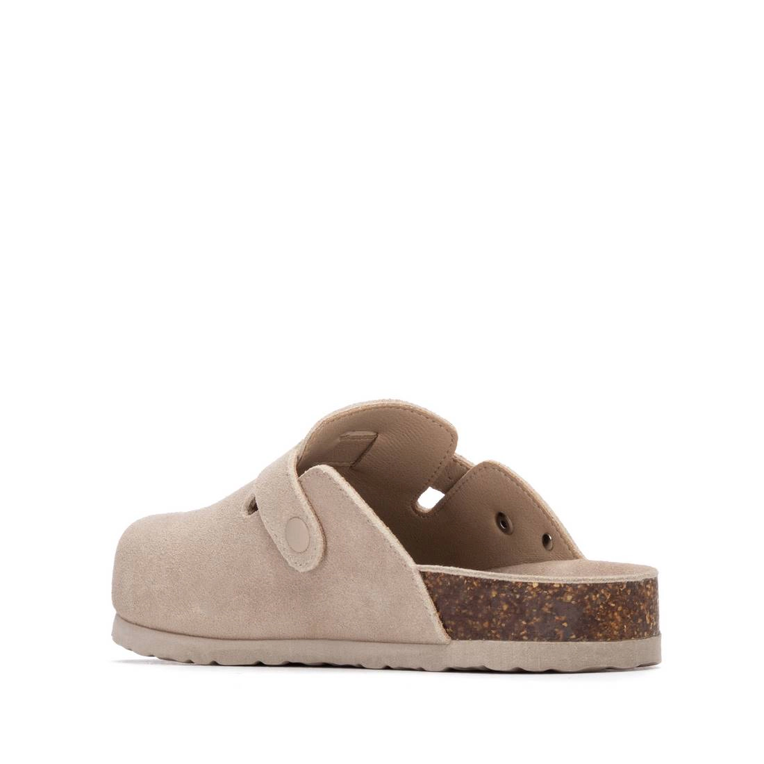 XTI Women's Comfort Clogs