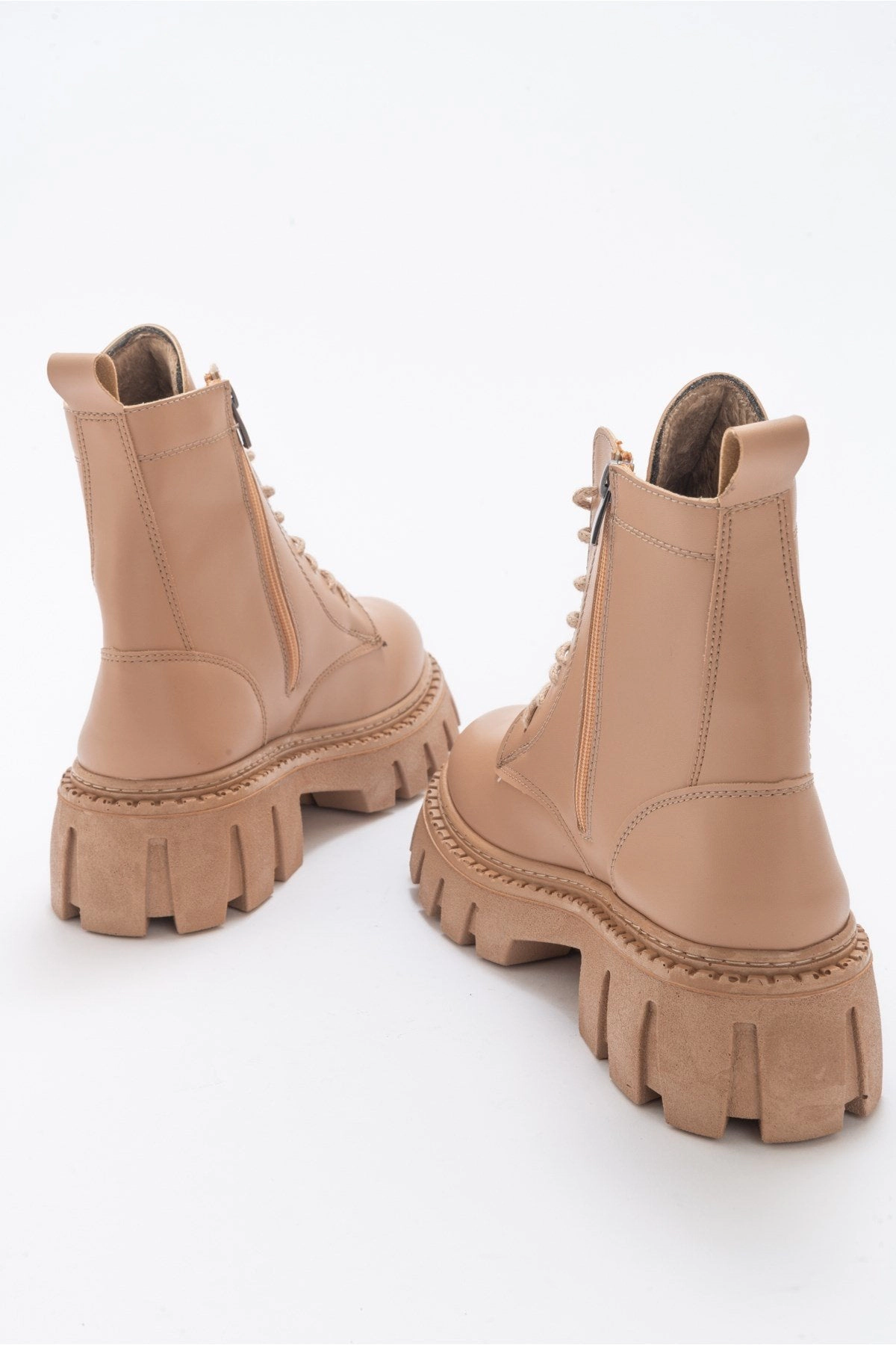 Prologue Shoes Womens Zarela Chunky Boot