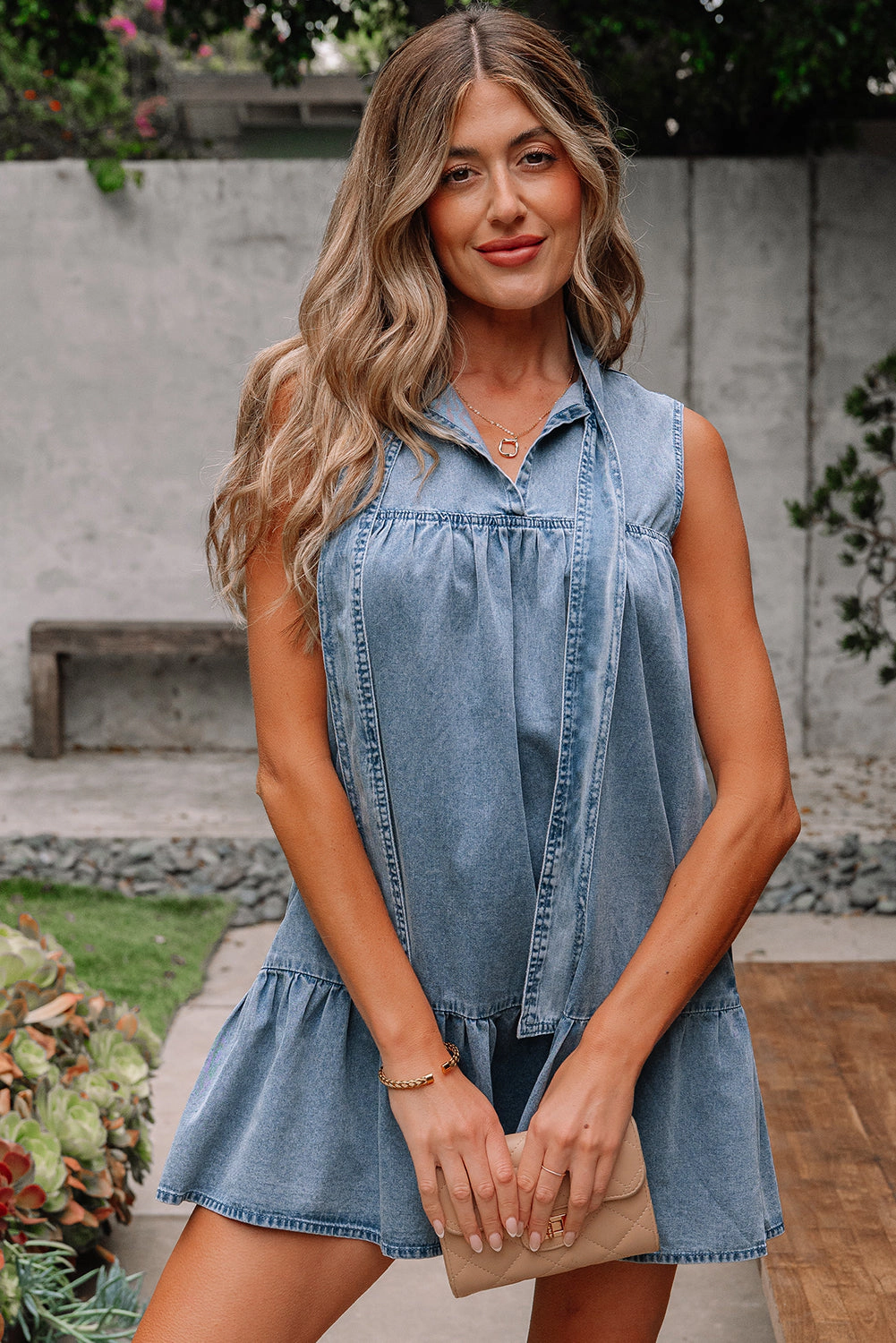 Threaded Pear Women's Clare Sleeveless Ruffled Chambray Dress