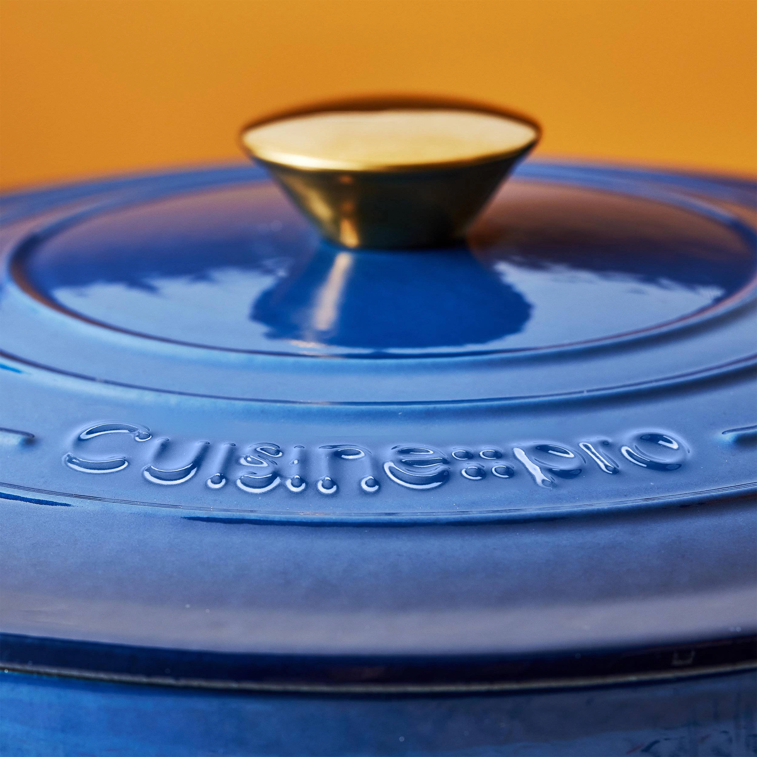 Cuisine::pro® LE CONNOISSEUR™ 6.6 Qt. Round French Oven