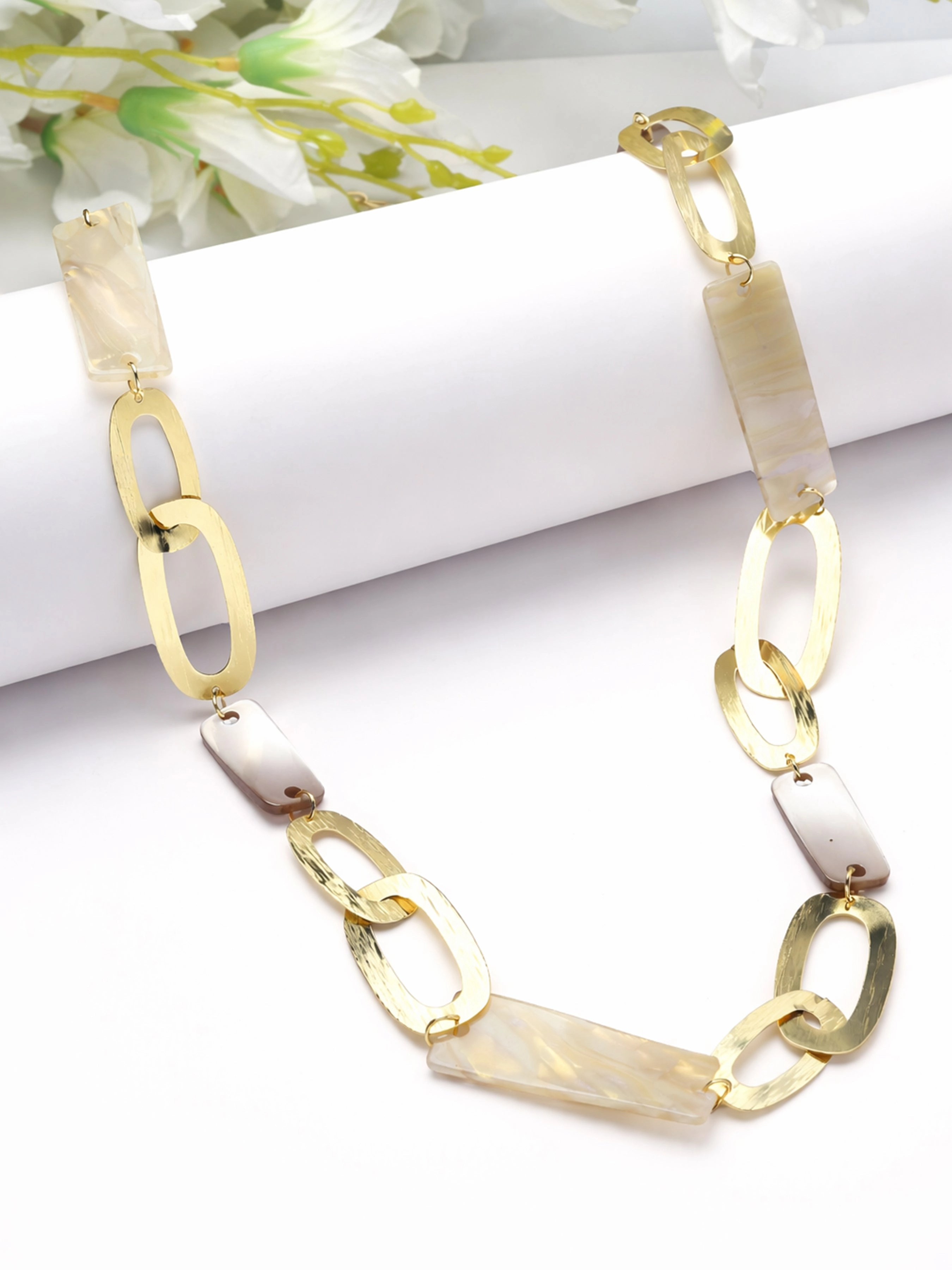 AGP PARIS Mixed Link Shell Accent Statement Necklace