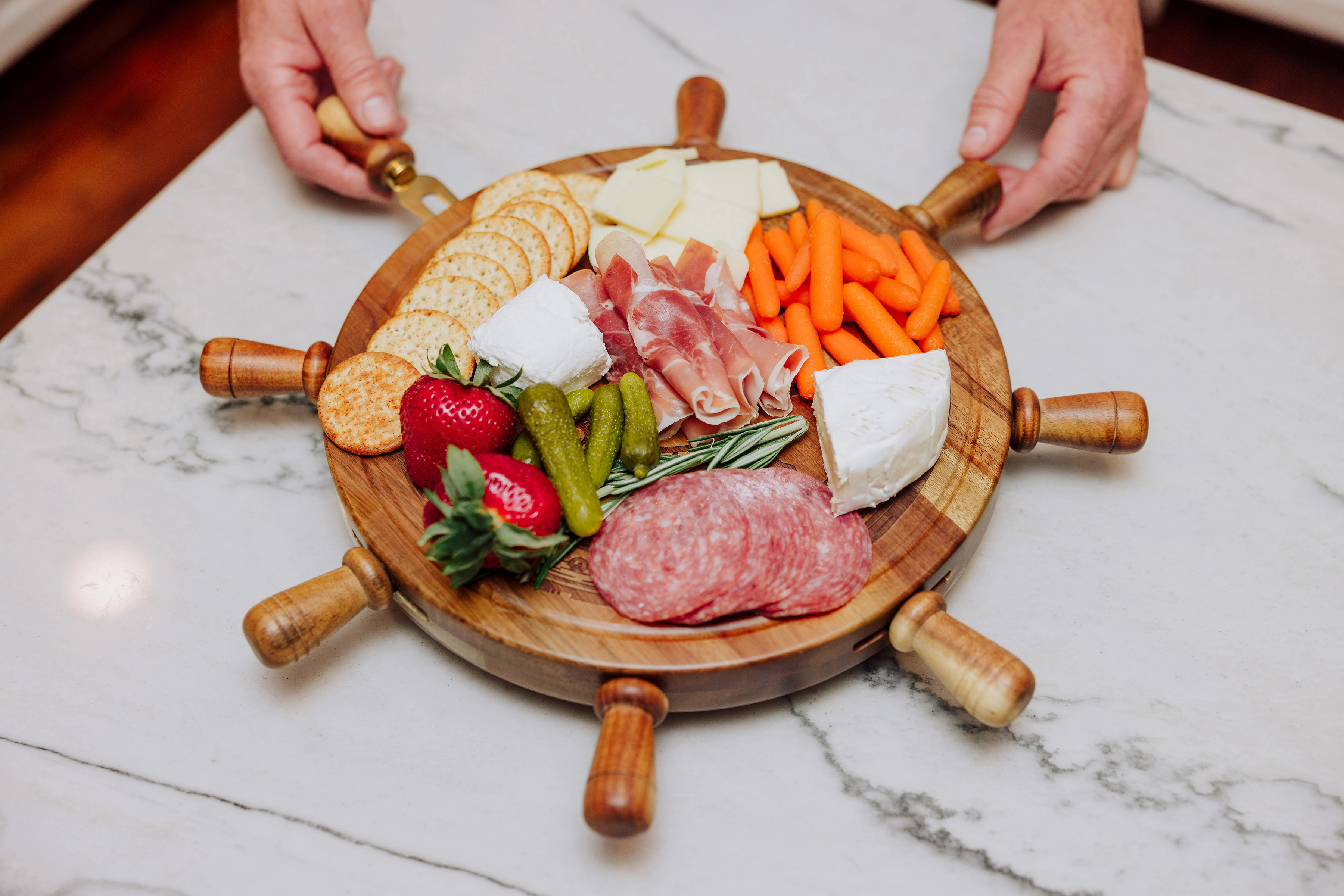 TOSCANA Helmsman Lazy Susan Cheese Board with Tool Set