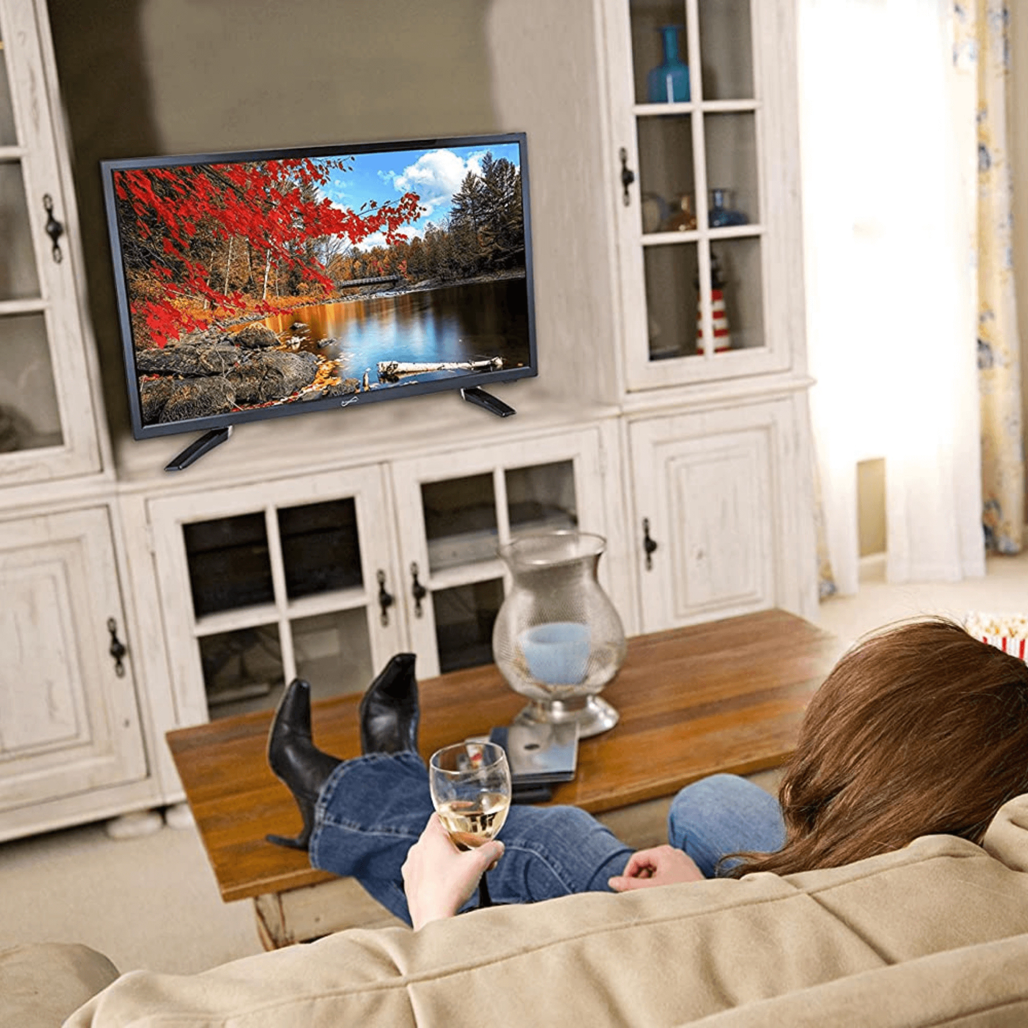Supersonic 24" 12 Volt ACDC Widescreen LED HDTV