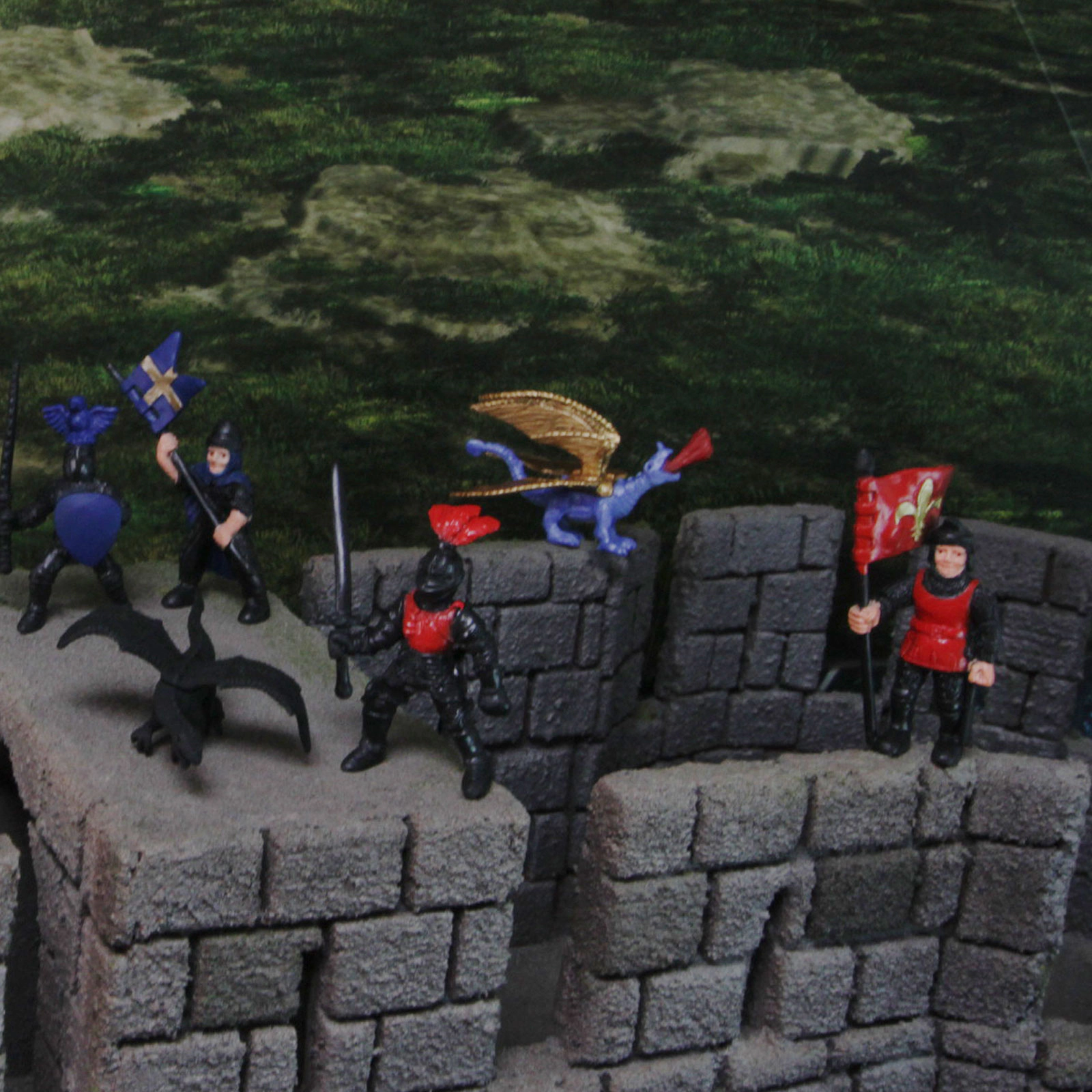 Safari Ltd. - Knights & Dragons 2 TOOB - contains 9 Mini Figurines