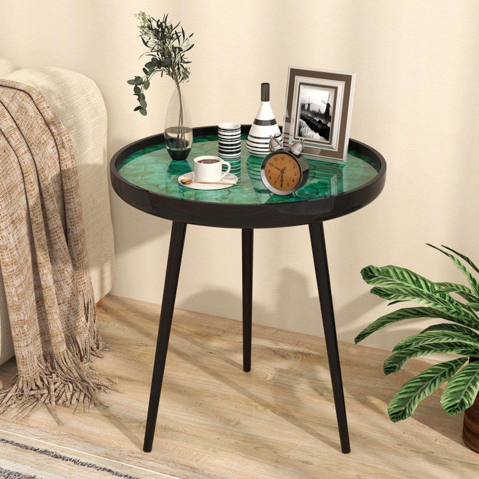 SUGIFT 20 Inch Sea Shell Resin Tray Top Mahogany Legs Accent Table In Green