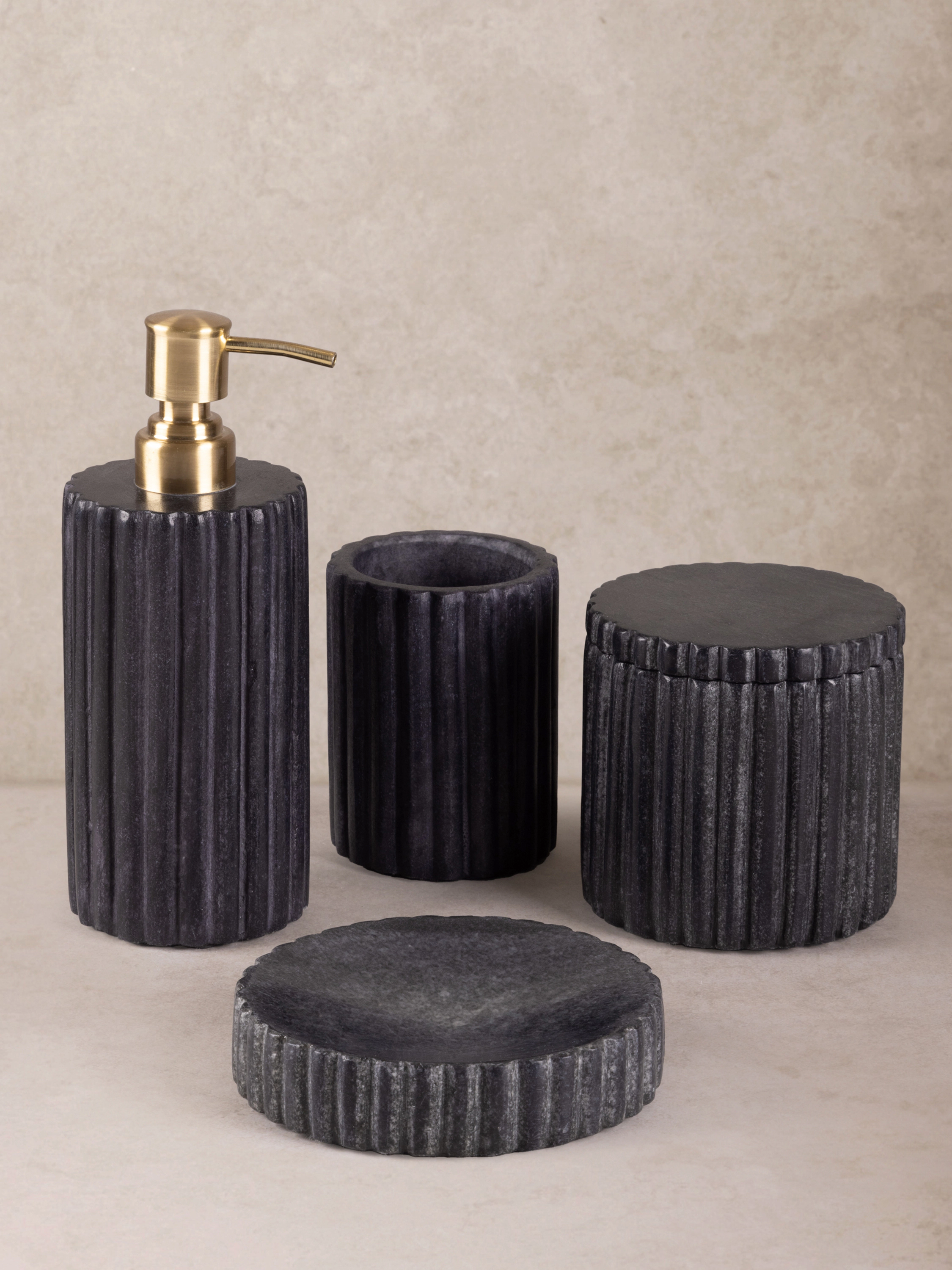 GAURI KOHLI Roksana White Marble Bath Accessories