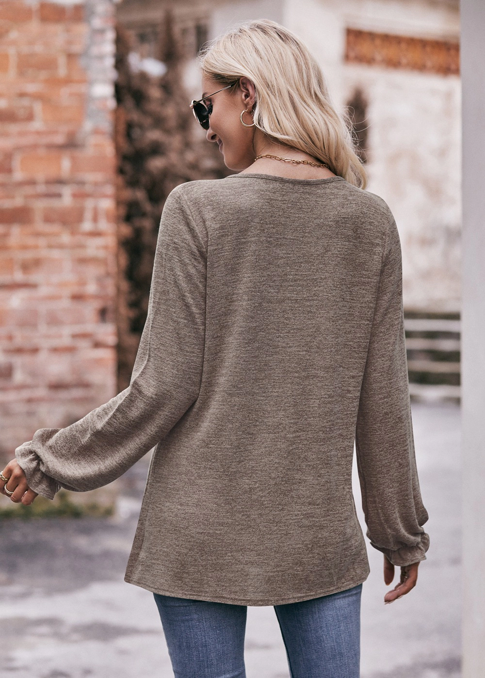 Premium Charms Women's Long Sleeve Tops Leisure Round Neck Pleated Brushed Shirt