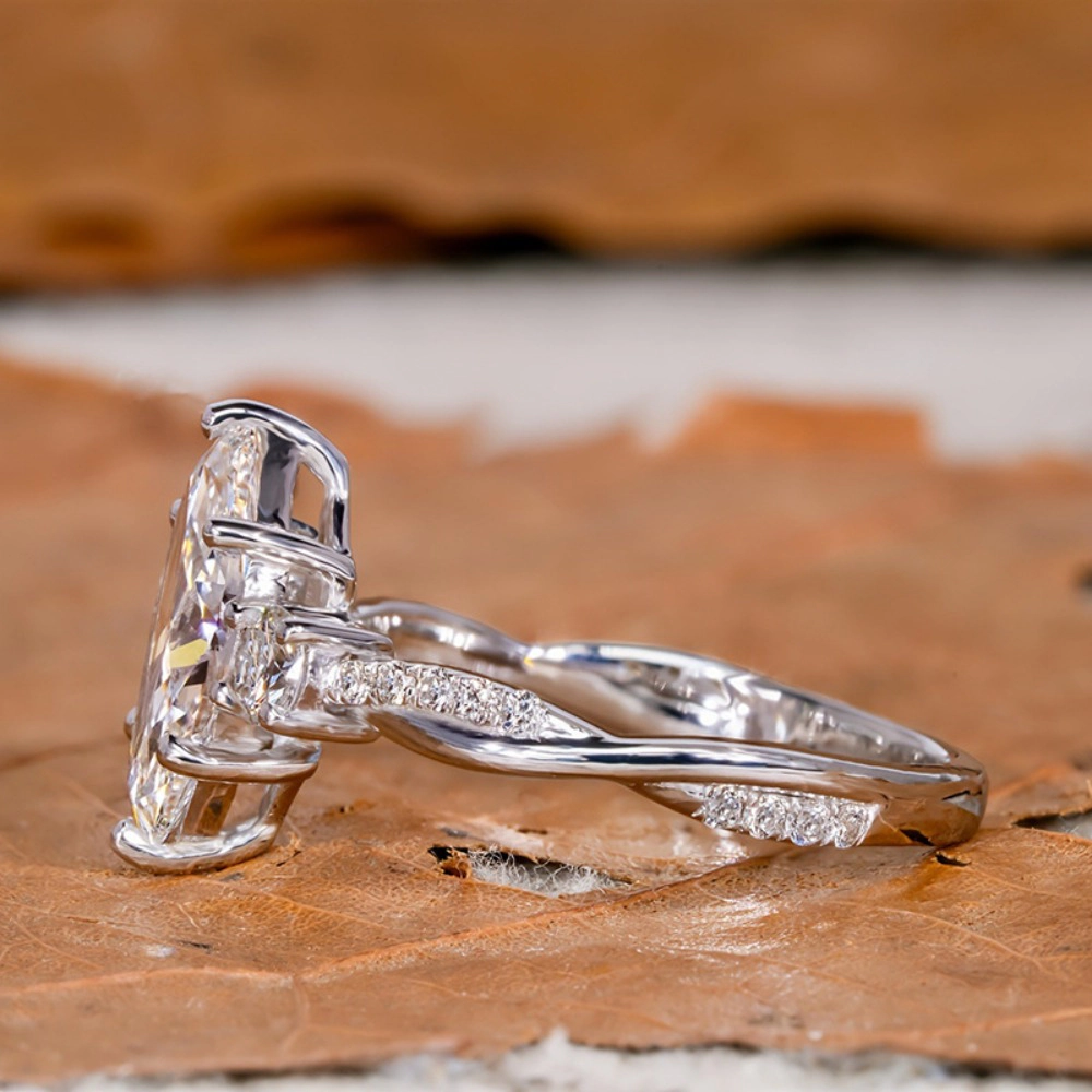 Claw Set Marquise Cubic Zirconia Proposal Ring for Women