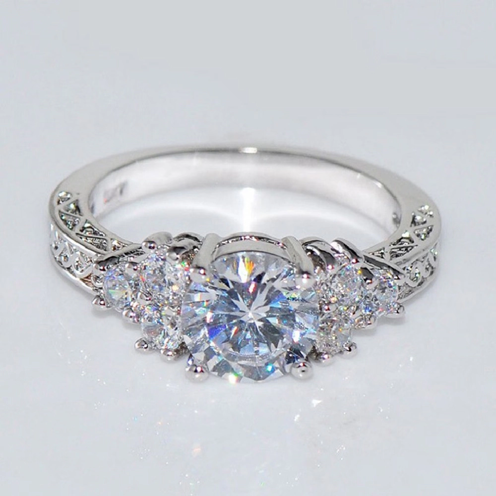 Exquisite Luxury Inlay Shiny Zirconia Engagement Ring