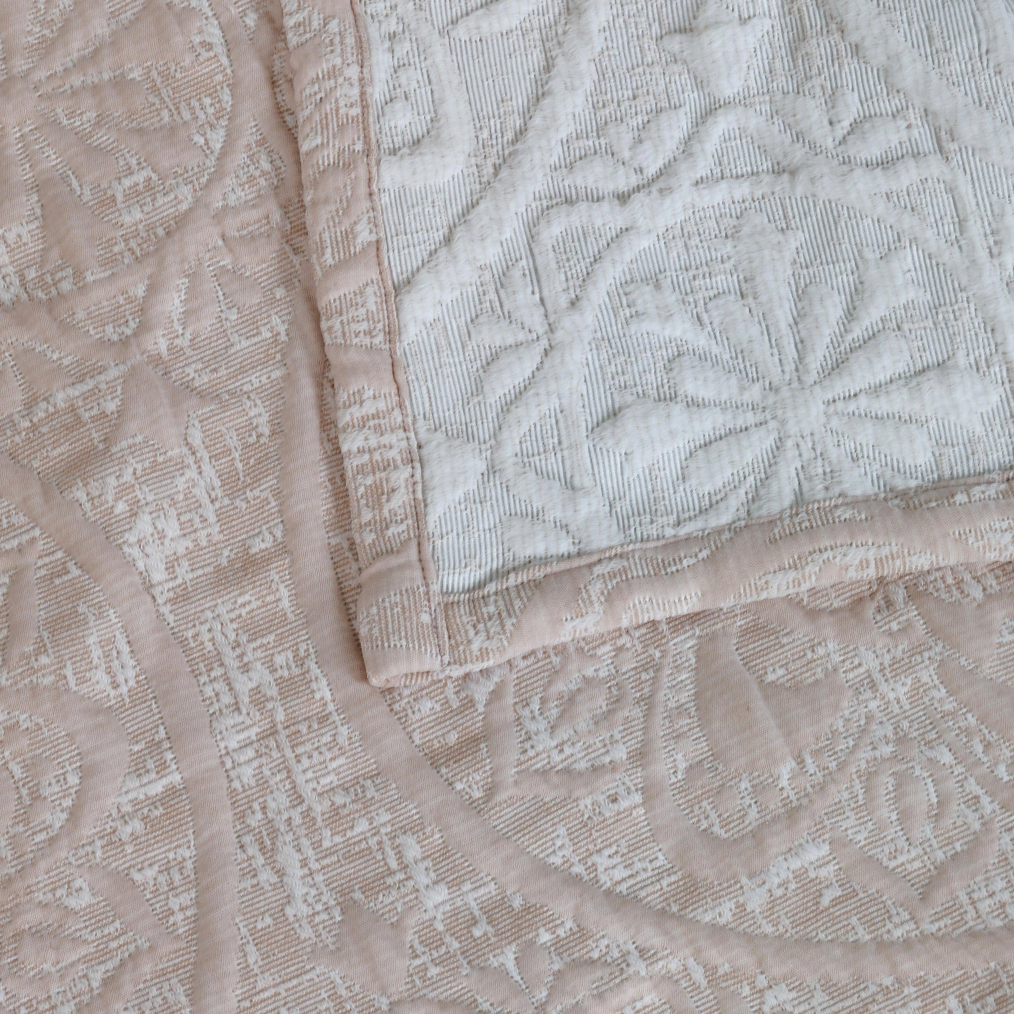 Dainty Home Boheme Medallion Jacquard Textured Soft Polyester Fabric Shower Curtain, 72" x