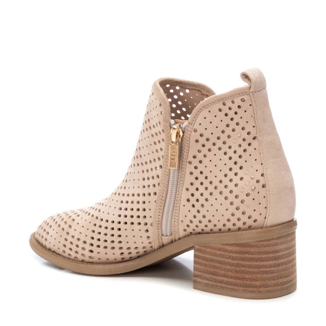XTI Women's Pointed Toe Booties
