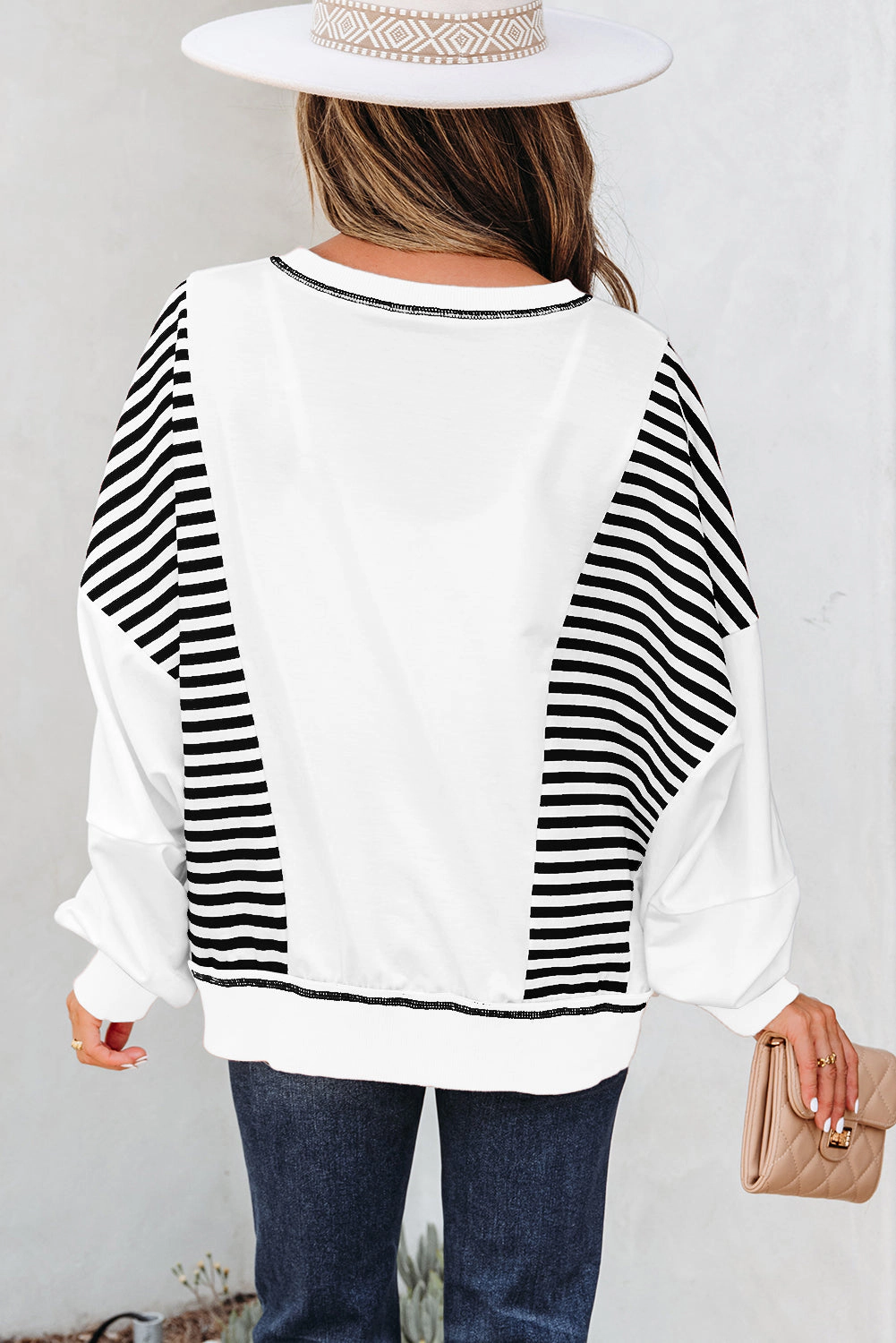 Threaded Pear Women's Clare Contrast Stitching Oversize Sweatshirt