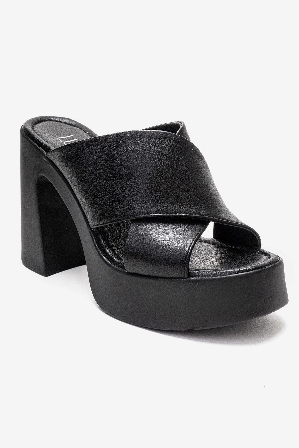 Forever & Always Womens Essenza Leather Platform Block Heel Sandal
