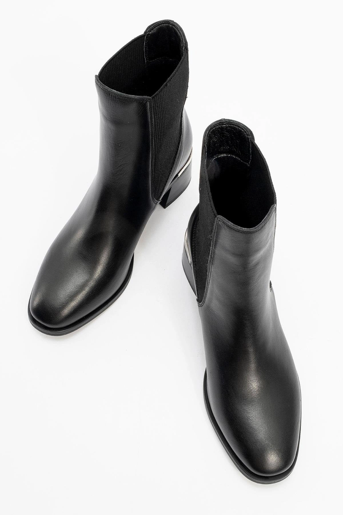 Forever & Always Womens Neiva Leather Chelsea Boot