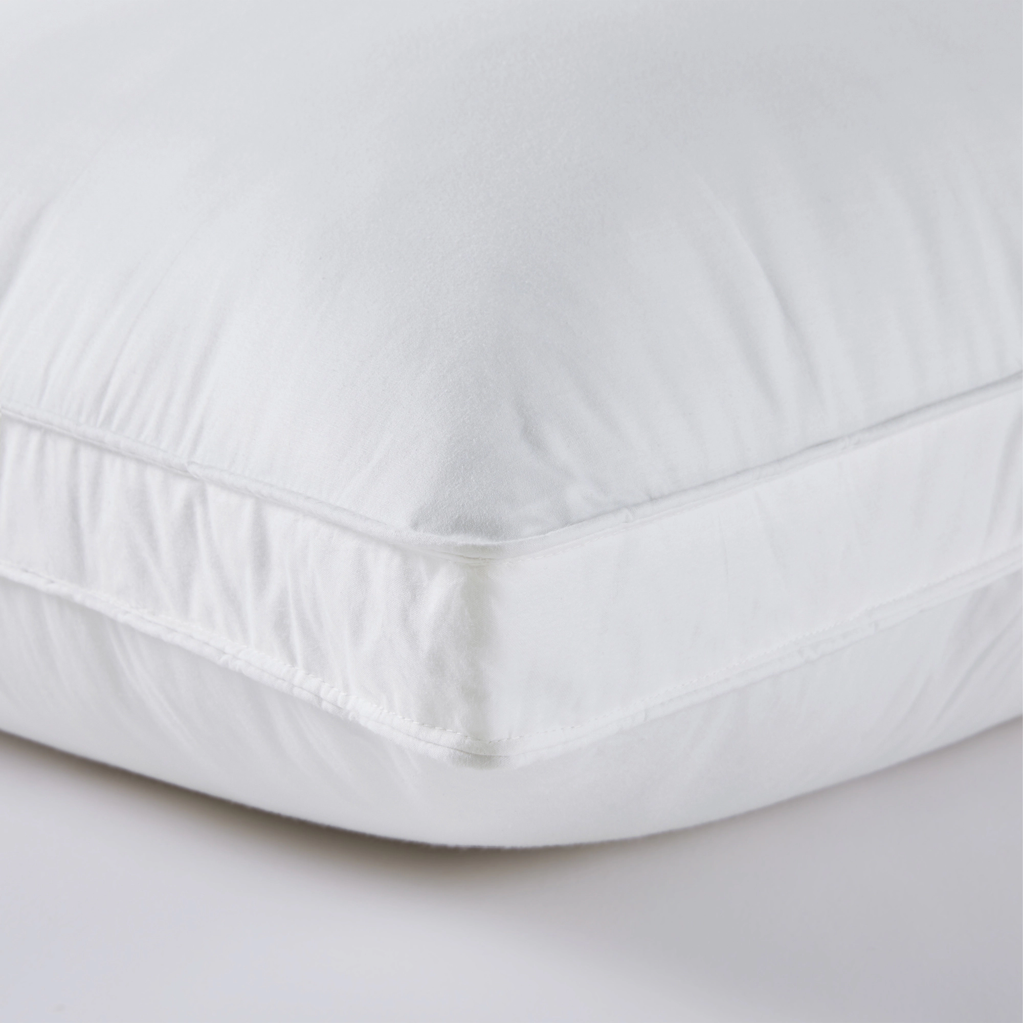 Unikome 233TC Cotton White Goose Feather Down Bed Pillows, Set of 2