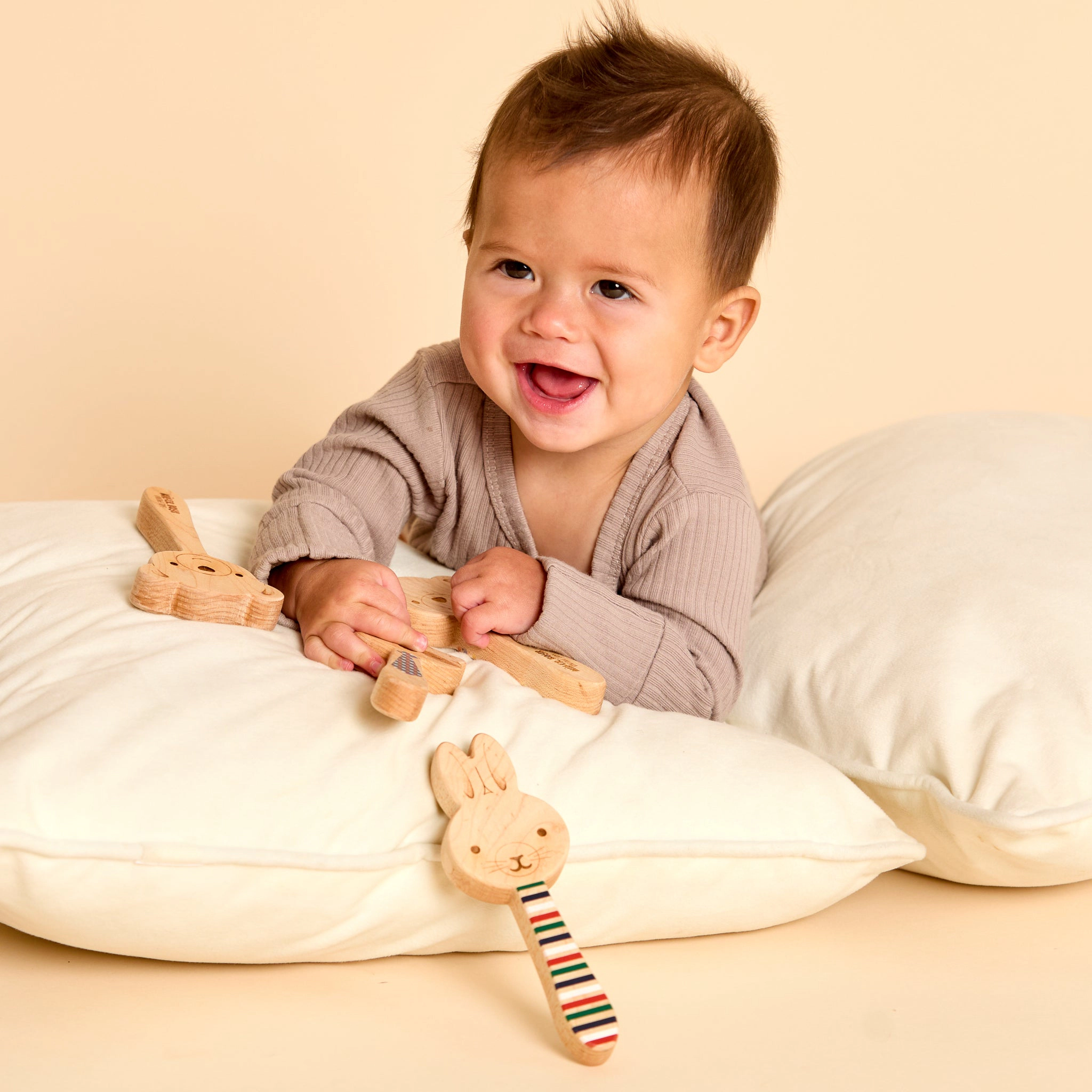Maple Bunny Single-Piece Rattle and Matching Discovery Mirror