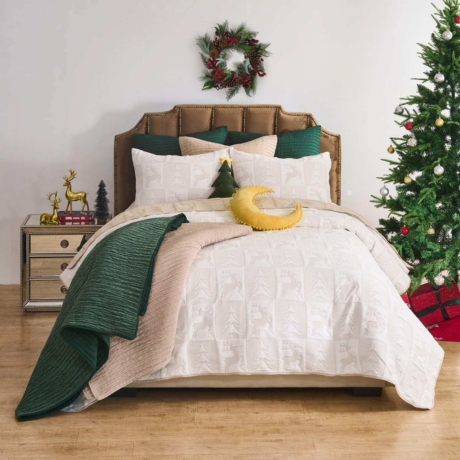 Greenland Home Fashion Reindeer Games 100% Woven Polyester Jacquard Coverlet Set 3-Piece Full/Queen White