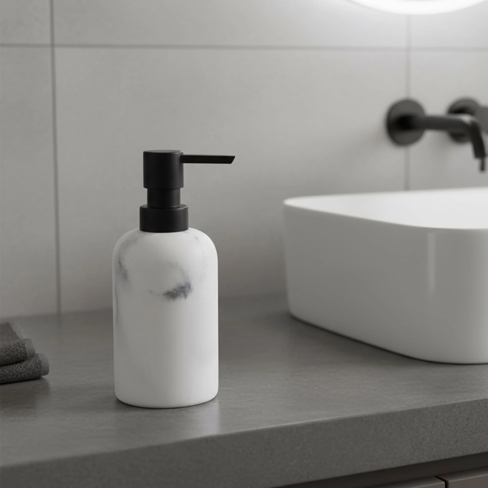 Evideco French Home Goods Marble-Effect Polyresin Soap Dispenser, 10 oz
