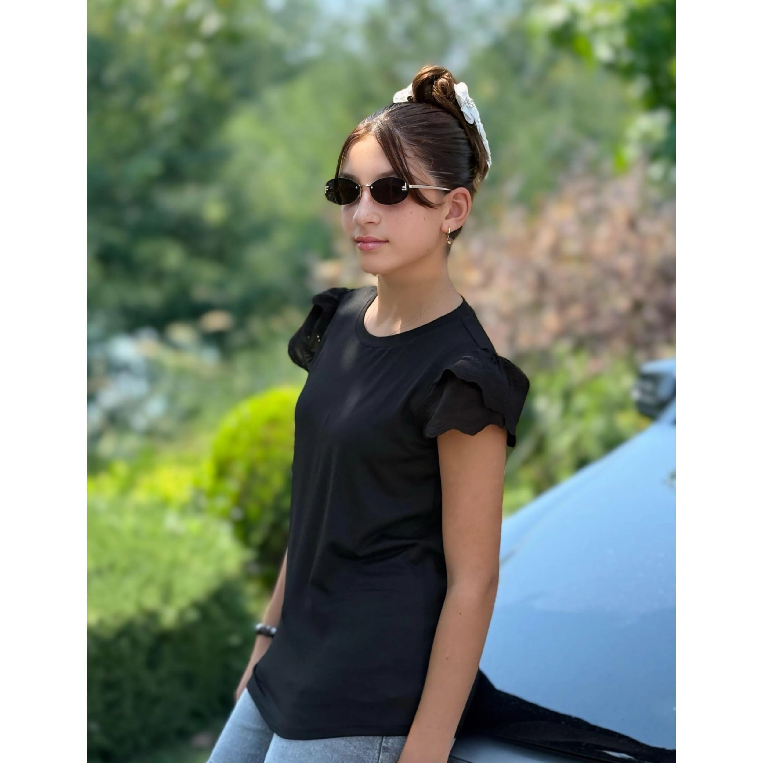 Arshiner Girl's Lace Petal Sleeve Crewneck T-Shirt