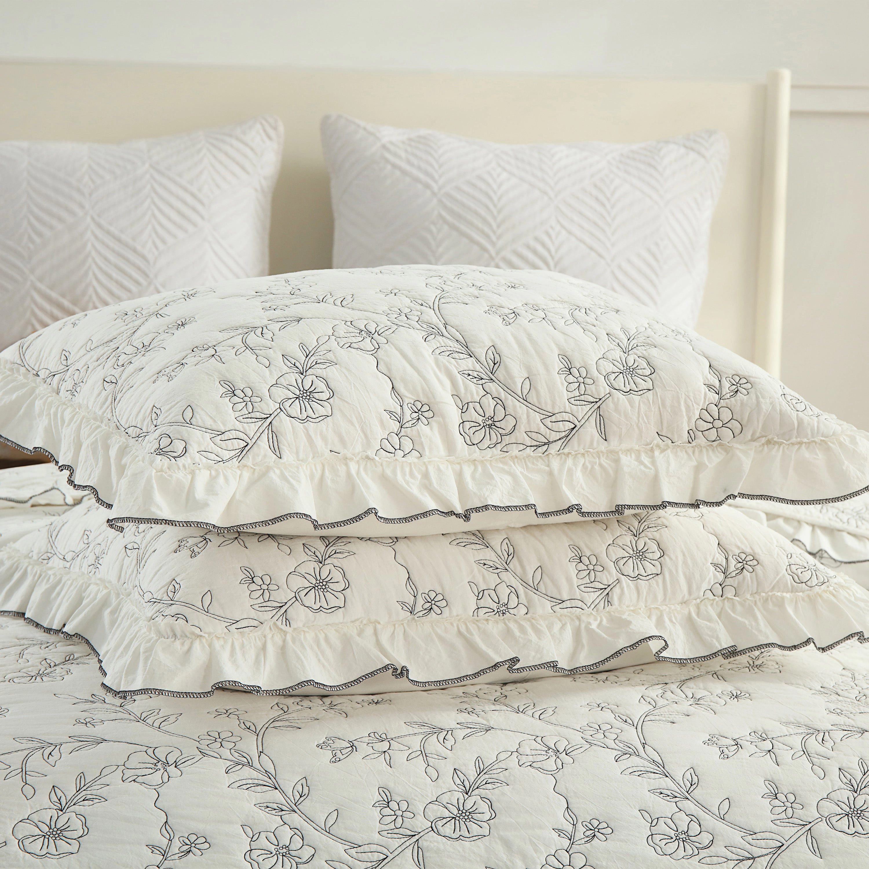 MarCielo 3 Piece 100% Cotton Embroidered Floral Ruffle Lightweight Quilt Bedspread Se