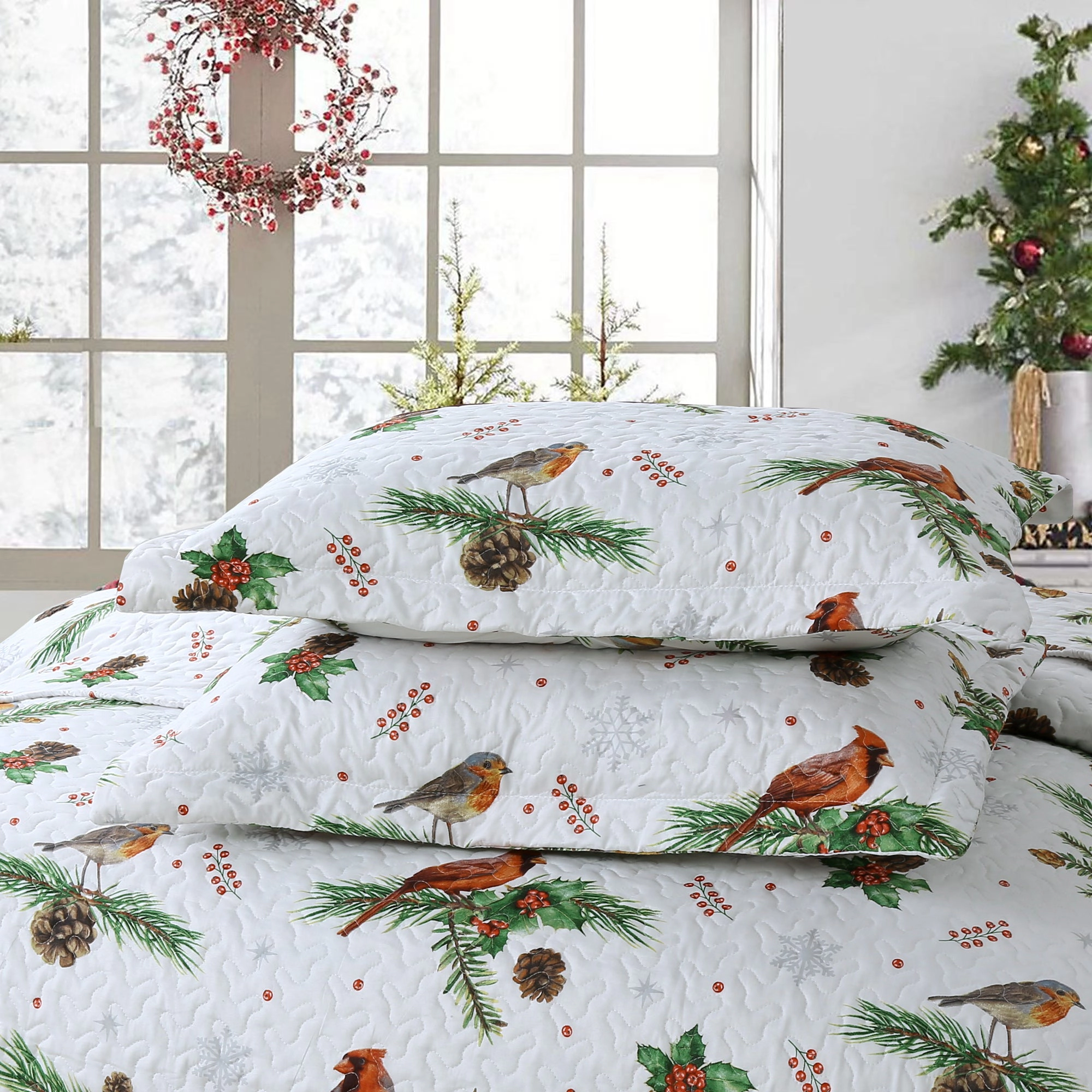 MarCielo 3 Piece Christmas Quilt Set, Red Cardinal Pinecone Bedspread Set
