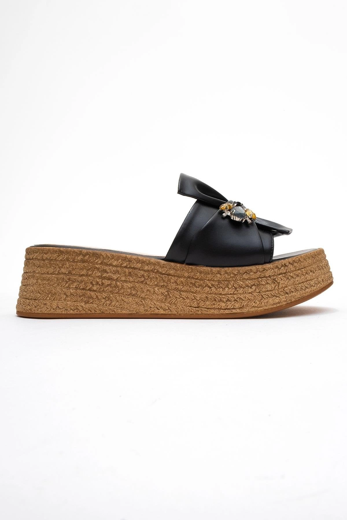 Prologue Shoes Womens Shara Braided Bow & Bee Buckle Platform Sandal