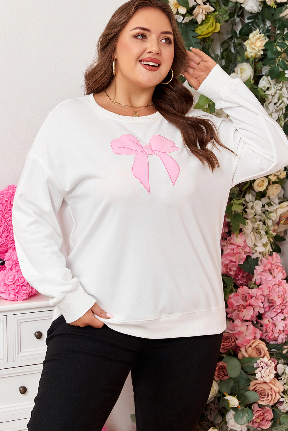 Threaded Pear Women's Beige Big Bow Accent Plus Drop Shoulder Sweatshirt
