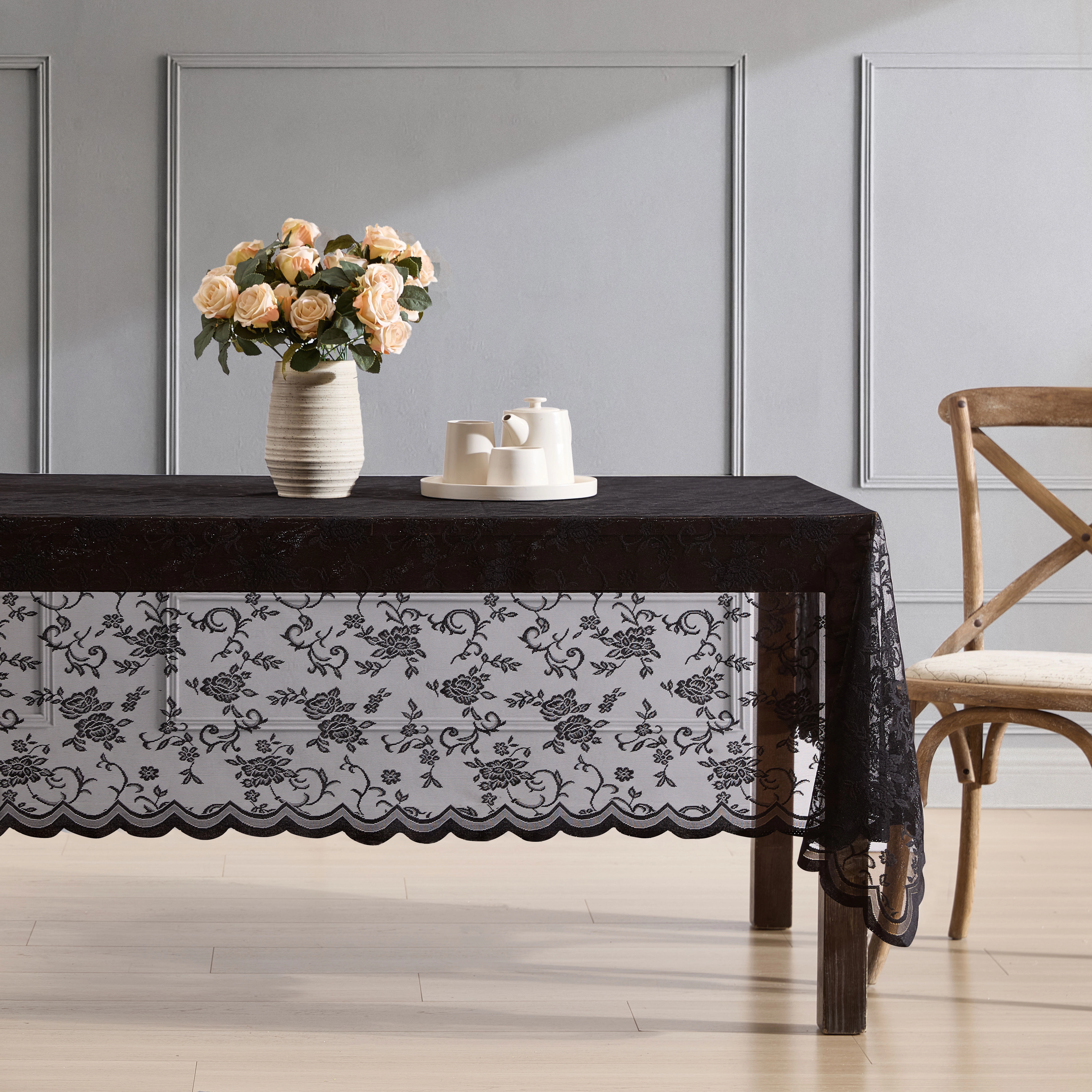 HLC.ME Harper Floral Scalloped Lace Fabric Wrinkle Resistant Tablecloth
