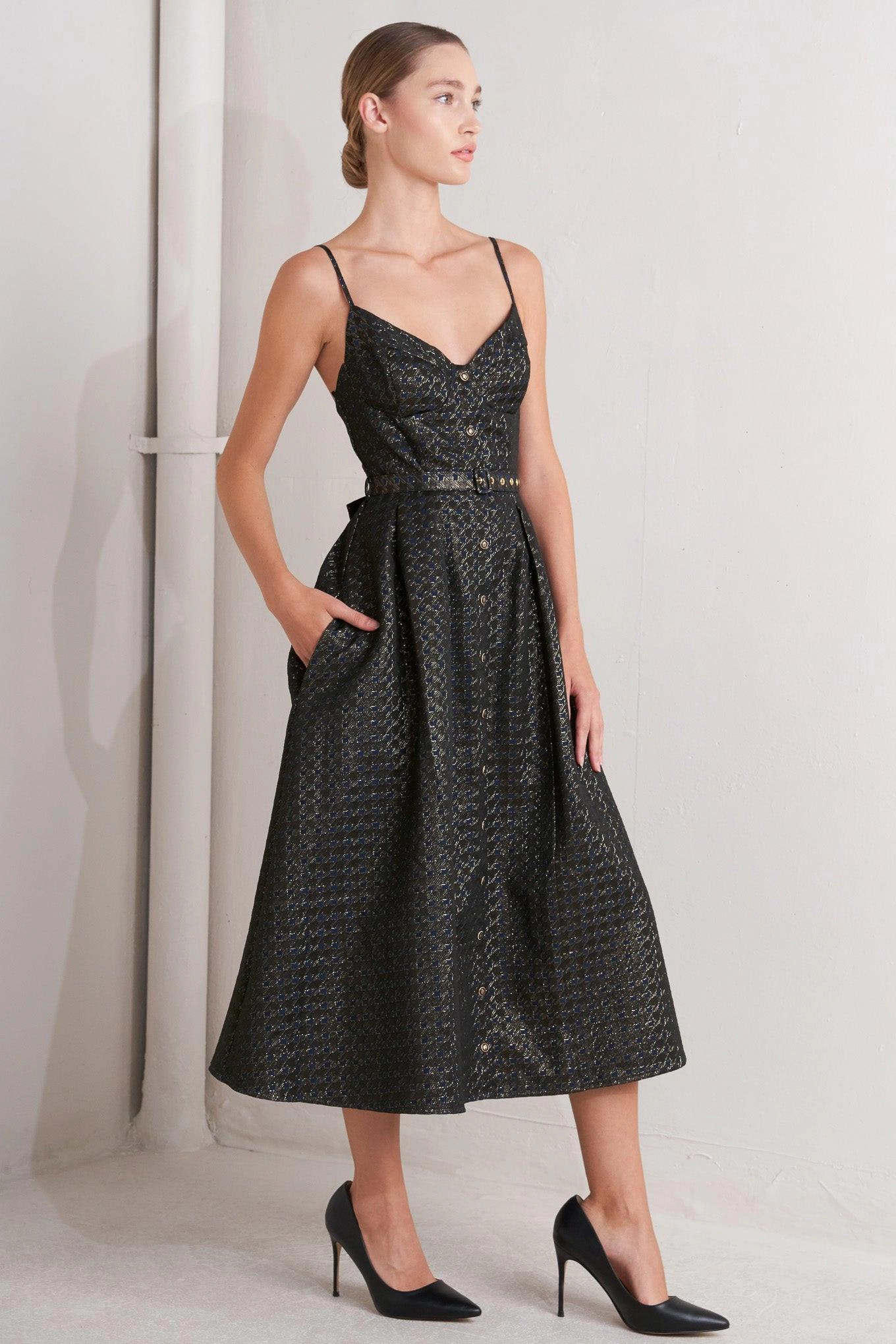 TRUEDAMES Women Noir Tapestry Woven Midi Dress
