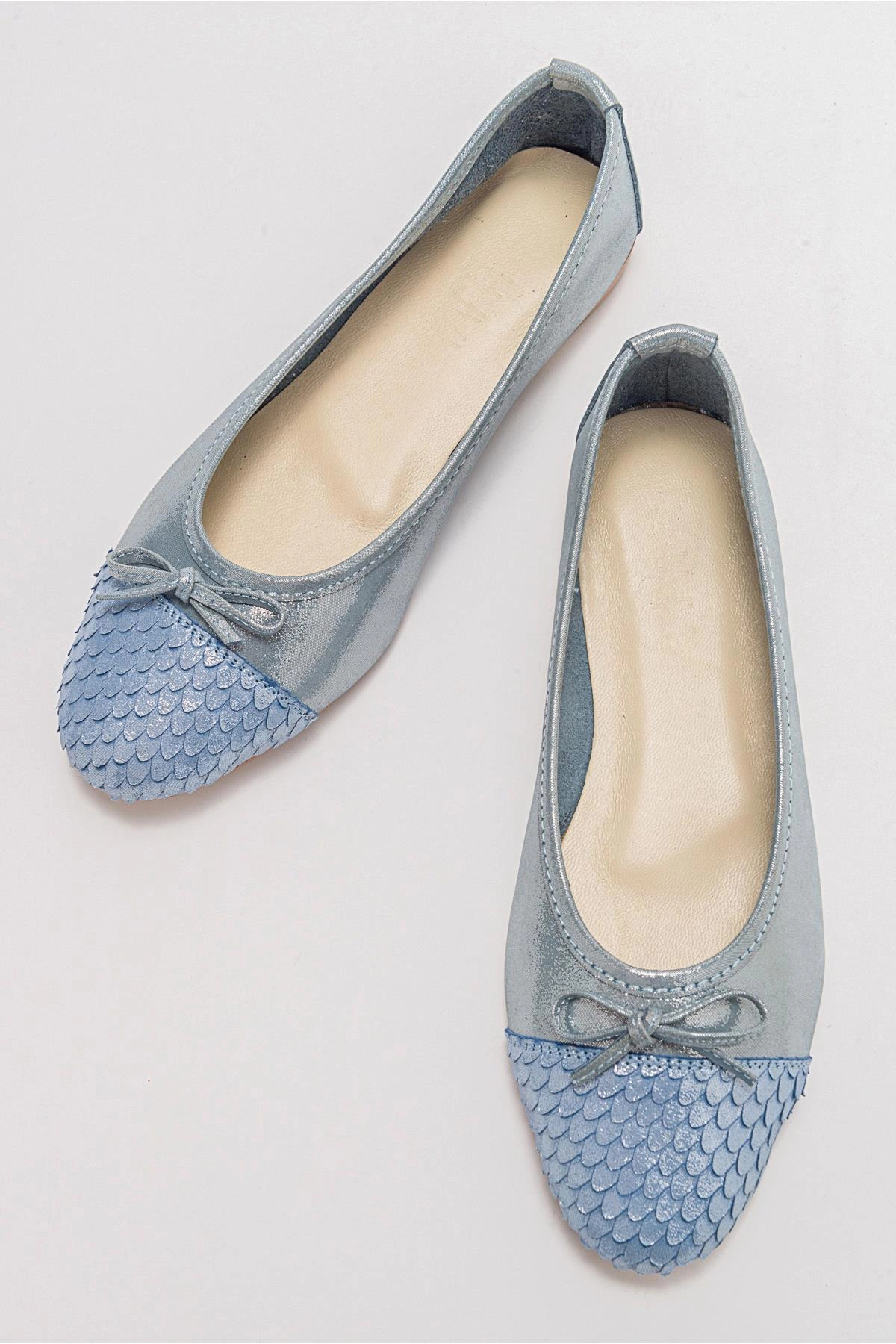 Forever & Always Womens Copos Leather Bow Cap Toe Ballet Flats
